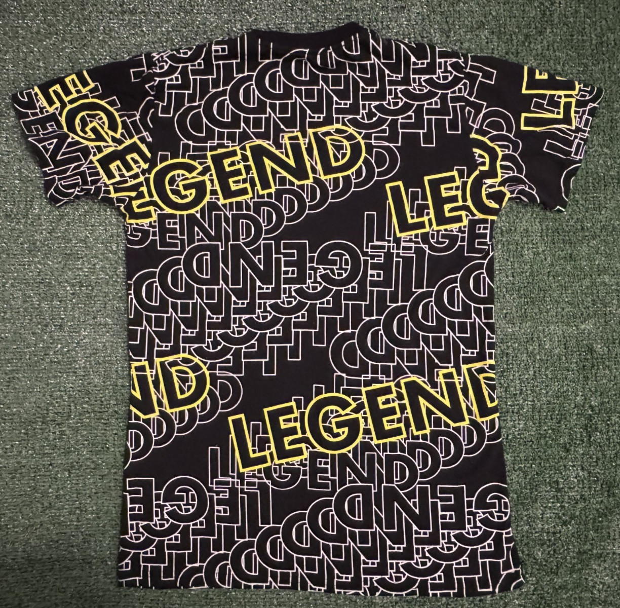 Launder Legend No Cap Bear T-Shirt ( Men's M) gallery