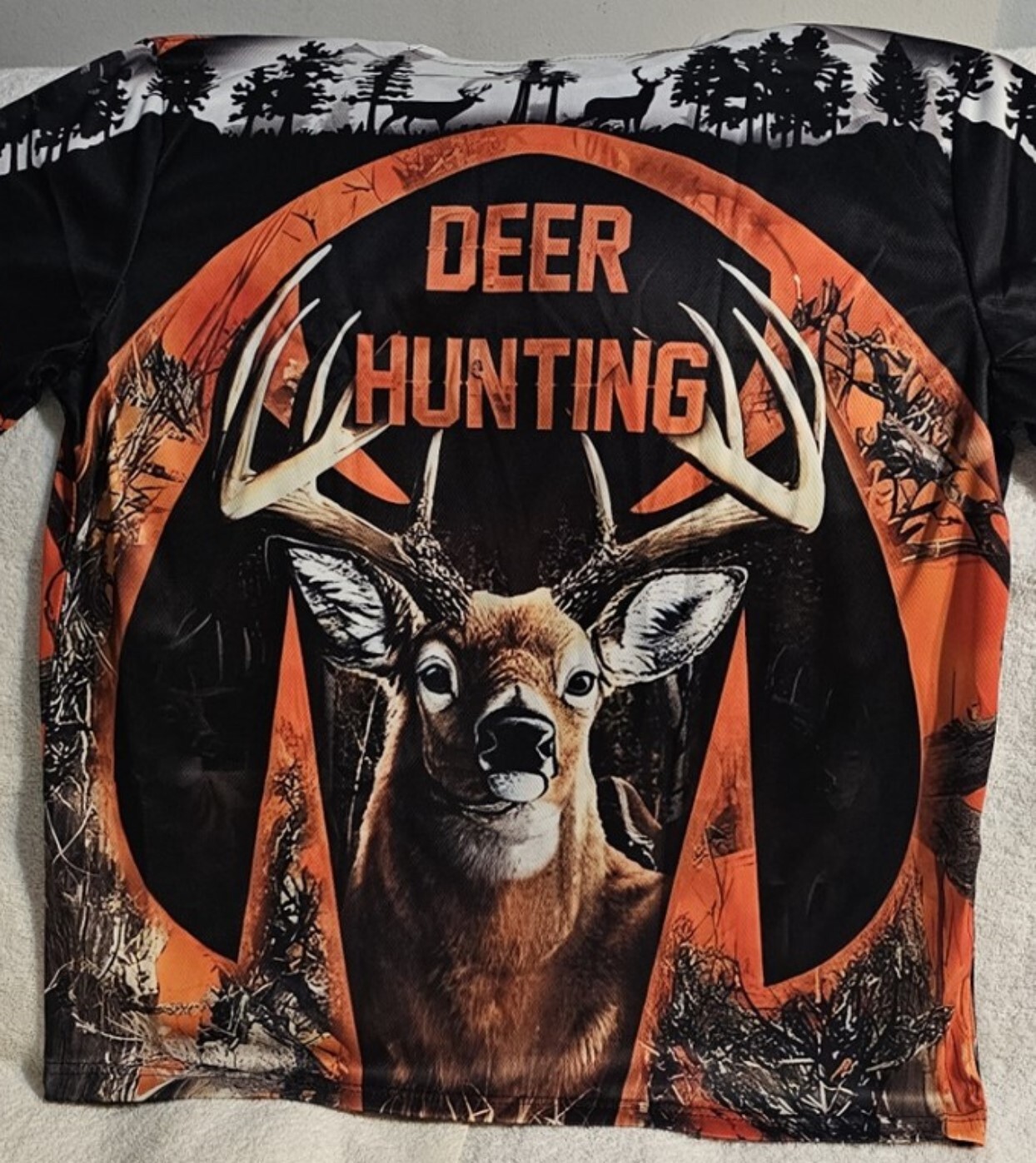 DEER HUNTING HUNTER BUCK FOREST HUNT TREE OUTDOOR T-SHIRT SHIRT gallery