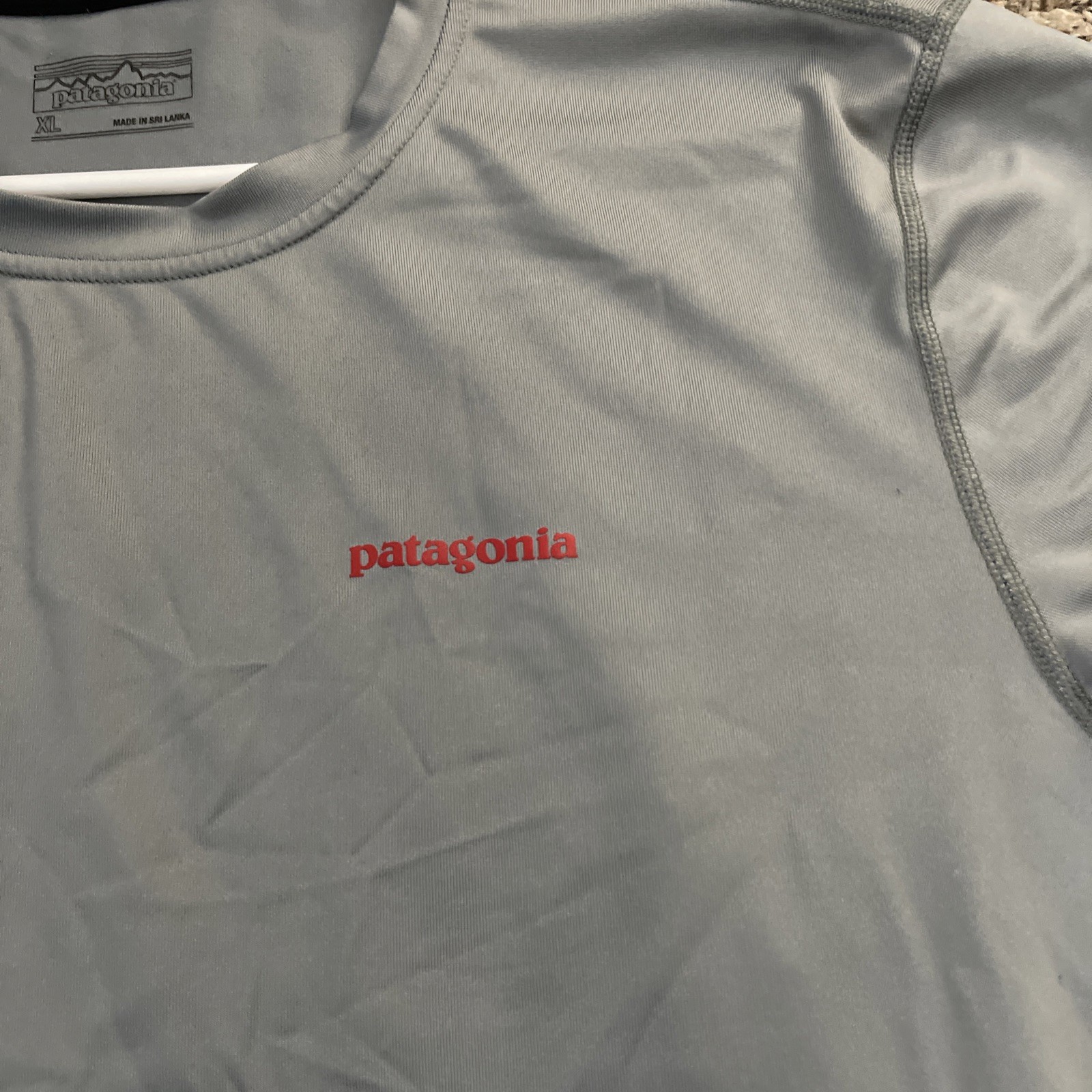 Patagonia Worn Wear Adult XL Grey Tshirt SPF 50 gallery