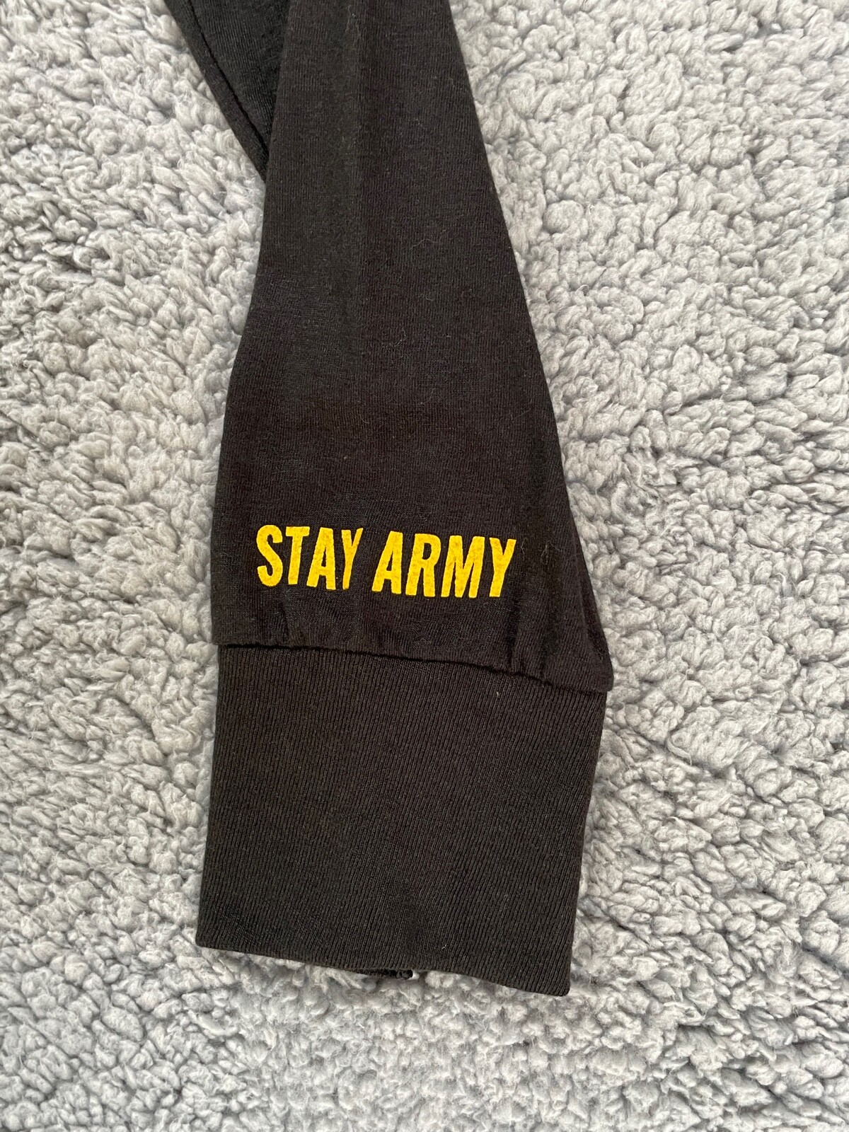 District Perfect Tri Black Crew Neck T Shirt STAY ARMY VICTORY Graphic Size M gallery