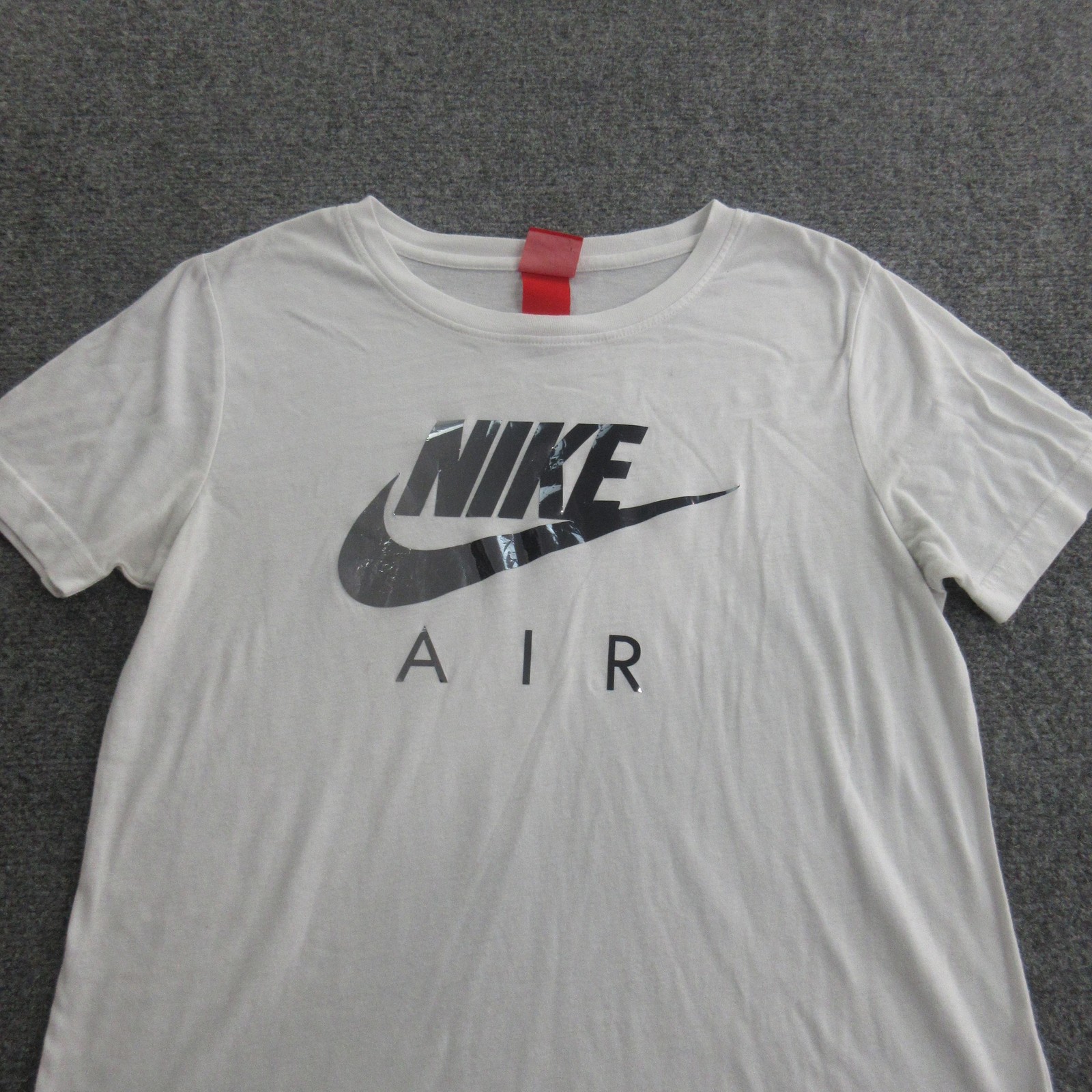 Nike Air Shirt Mens Medium White Graphic Logo Tee Polyester Rayon Blend gallery