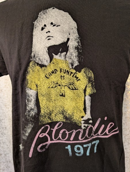 Officially Licensed Blondie 1977 Vintage Style Rock Band Black T-Shirt Merch gallery