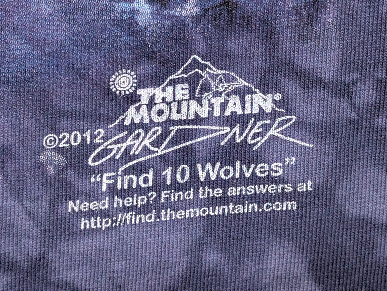 The Mountain Mens T-shirt Blue Find 10 Wolves Retired Logo Large #6310 gallery