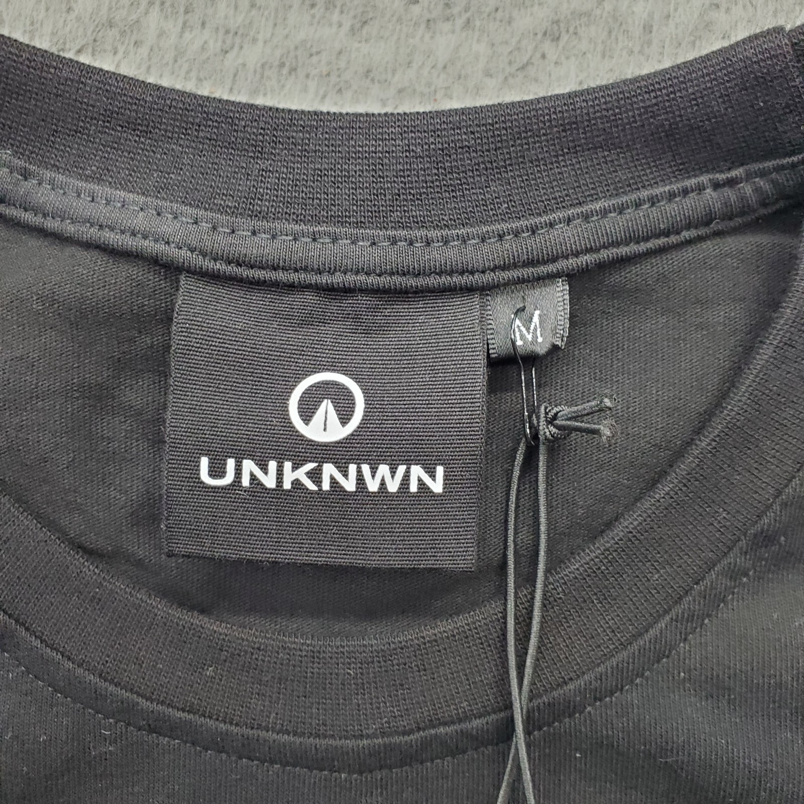 Lot of 2 Unknwn Tee Shirt Men Medium Black Solid Short Sleeve Crew Neck Pullover gallery