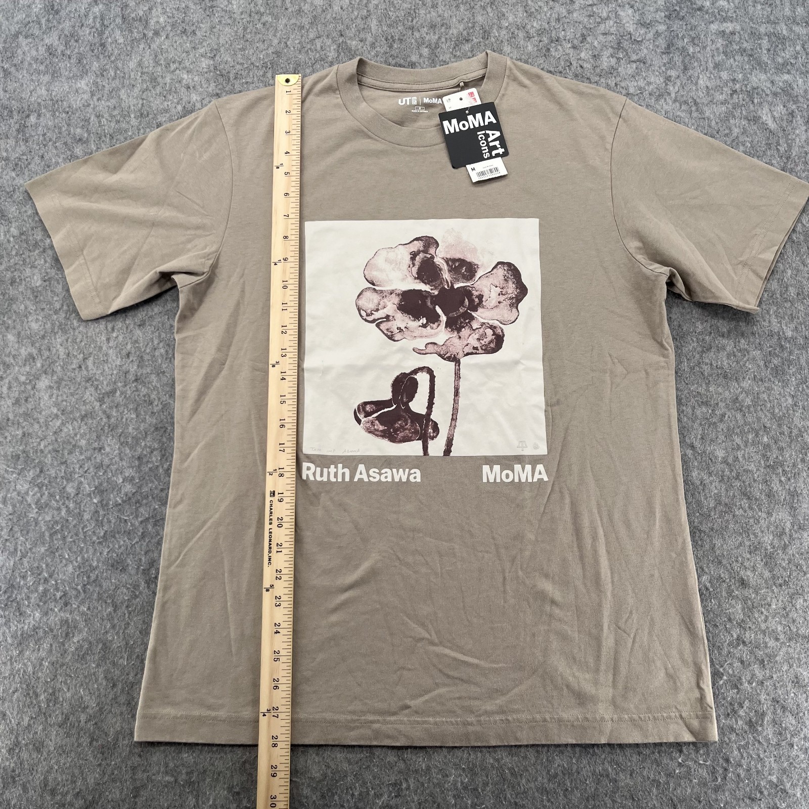 UNIQLO MoMA Ruth Asawa T Shirt Mens Brown M Relaxed Fit NEW gallery
