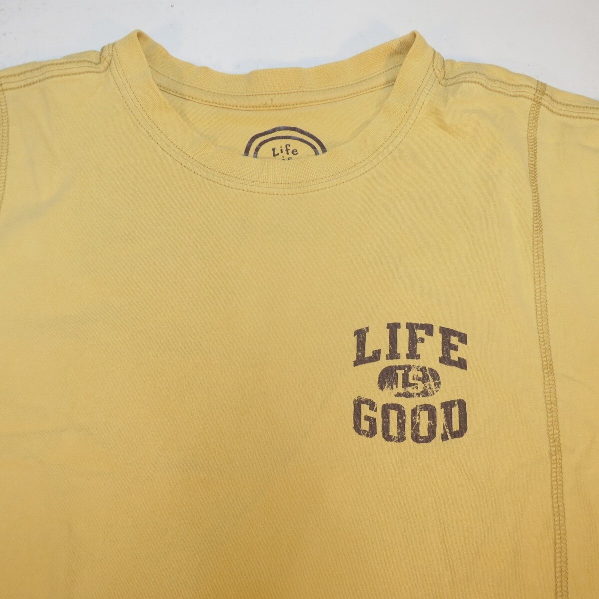 LIFE IS GOOD SEMI FITTED GONE FISHING FISH Vintage Style T SHIRT Sz Mens M gallery