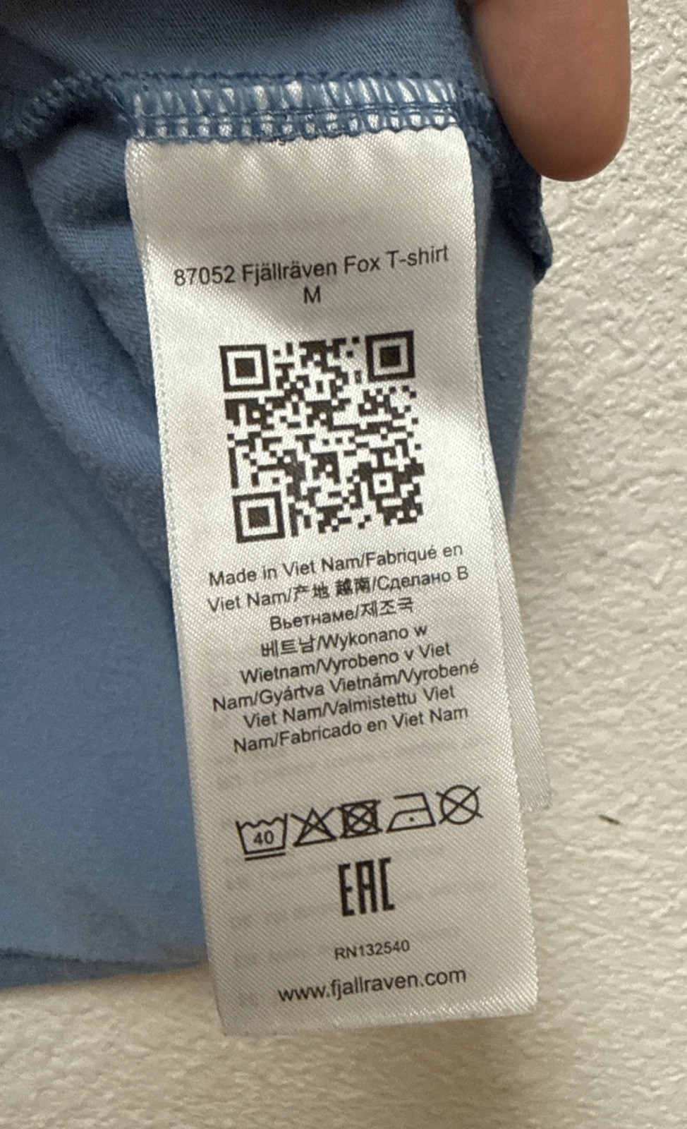 Fjallraven Men’s Blue Fox Short Sleeve Tshirt Sz S gallery