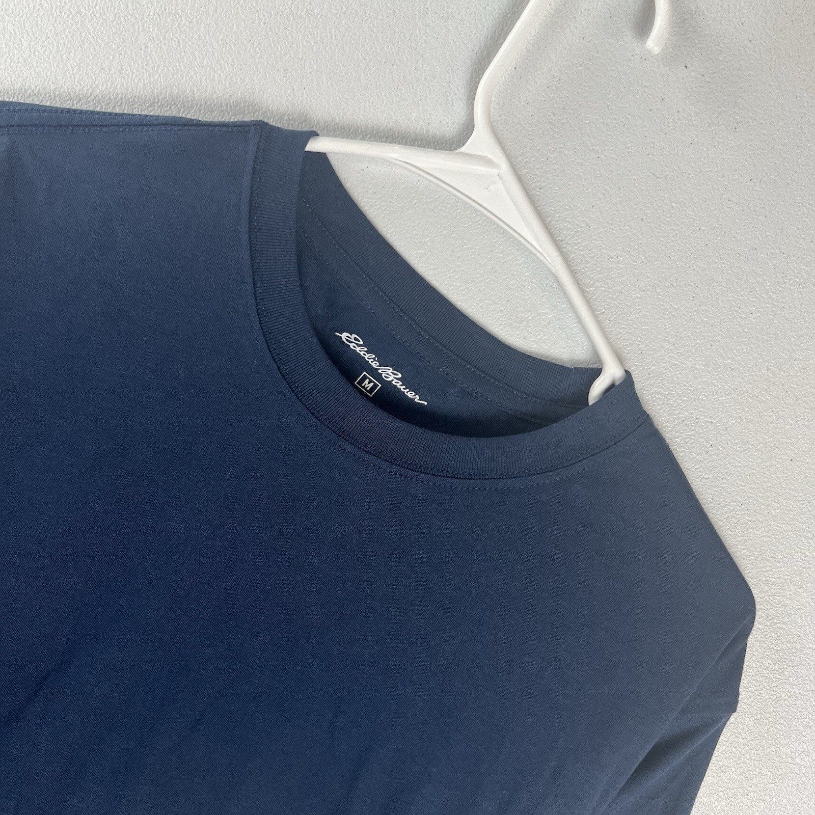 Eddie Bauer Short Sleeve T-Shirt Mens M Medium Dark Blue New With Tags