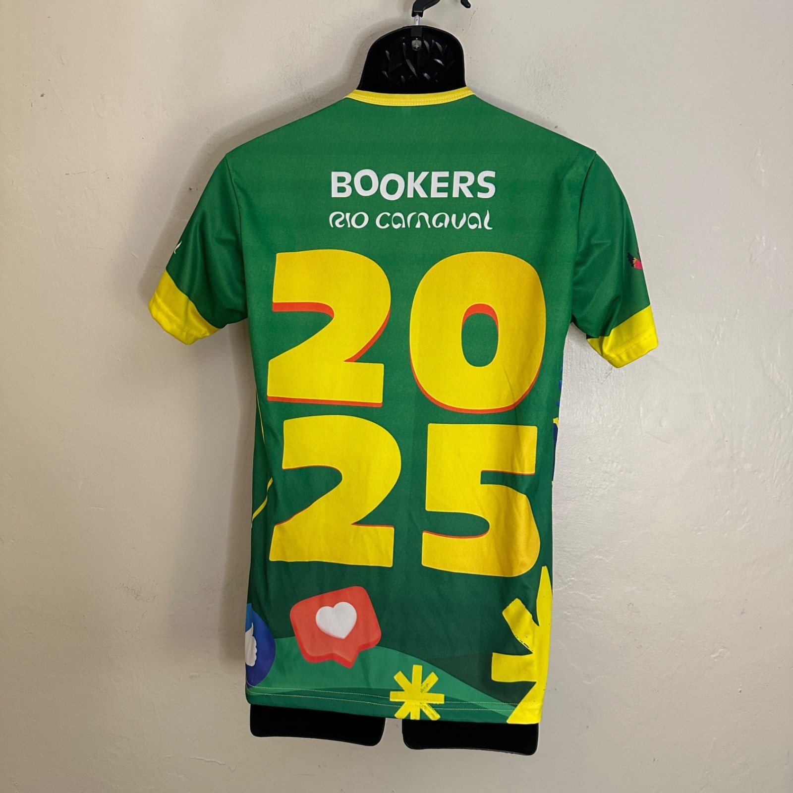 Rio Carnival 2025 T Shirt Small Gently worn Poly blend no fabric tag 20" armpit gallery