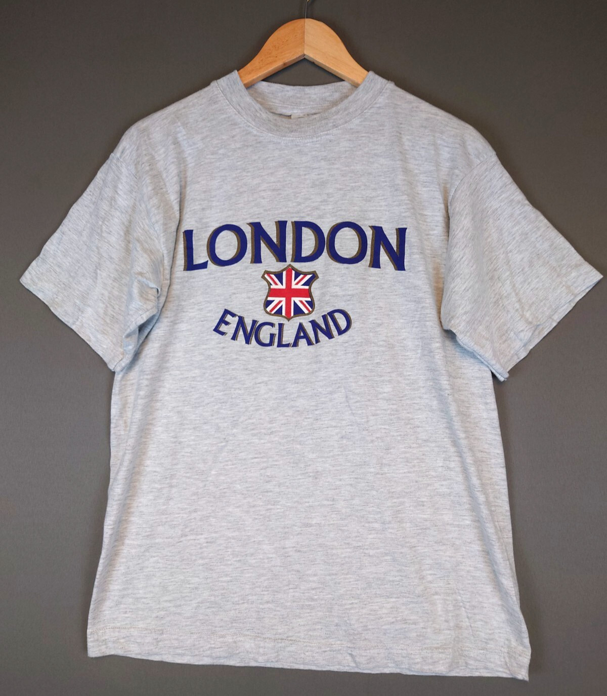 London England Graphic Tourist Tee Short Sleeve T Shirt Gray Men's Size Medium gallery