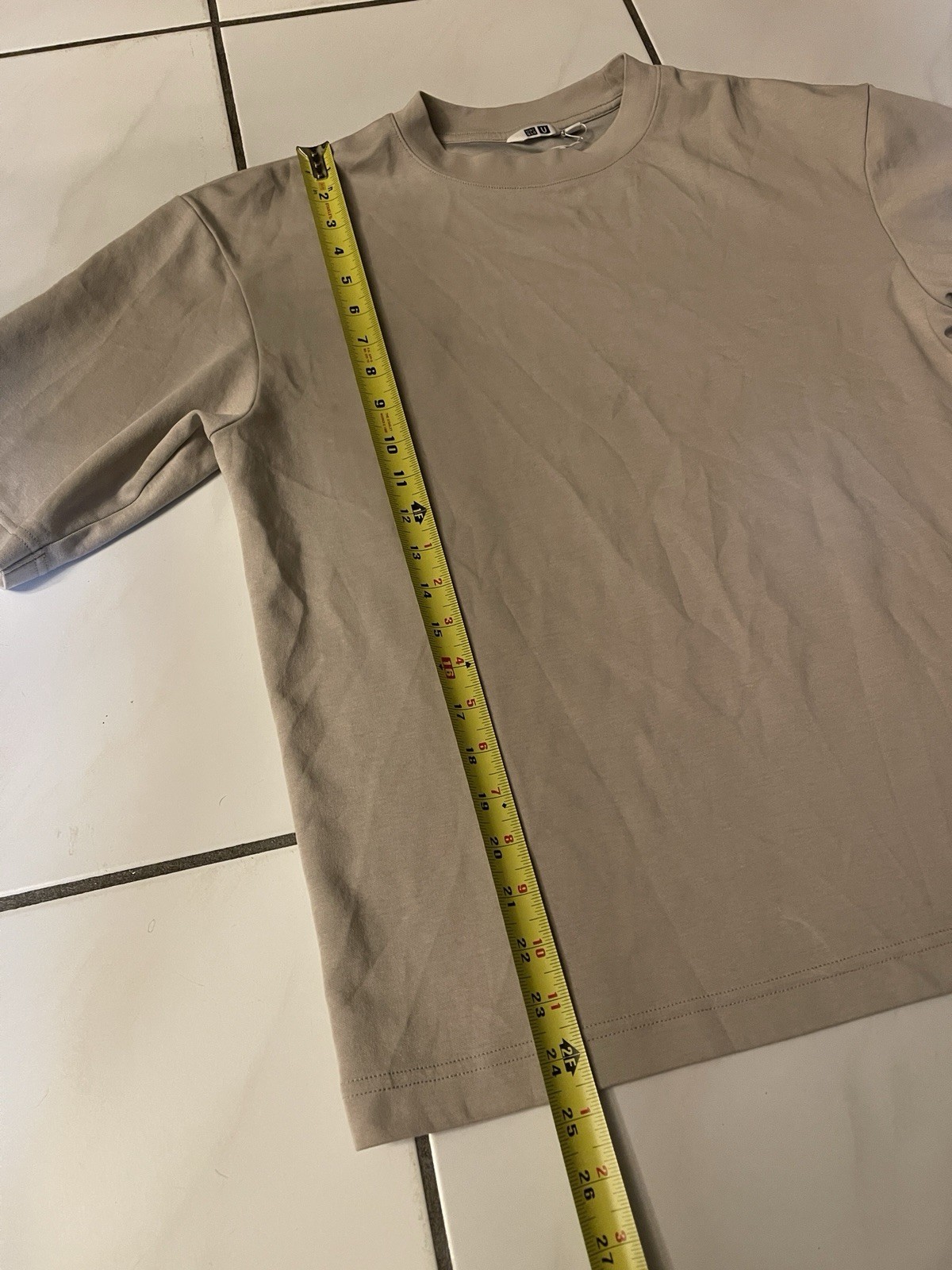 Uniqlo U Mens Size Small Crew Neck Beige T-Shirt Oversized gallery