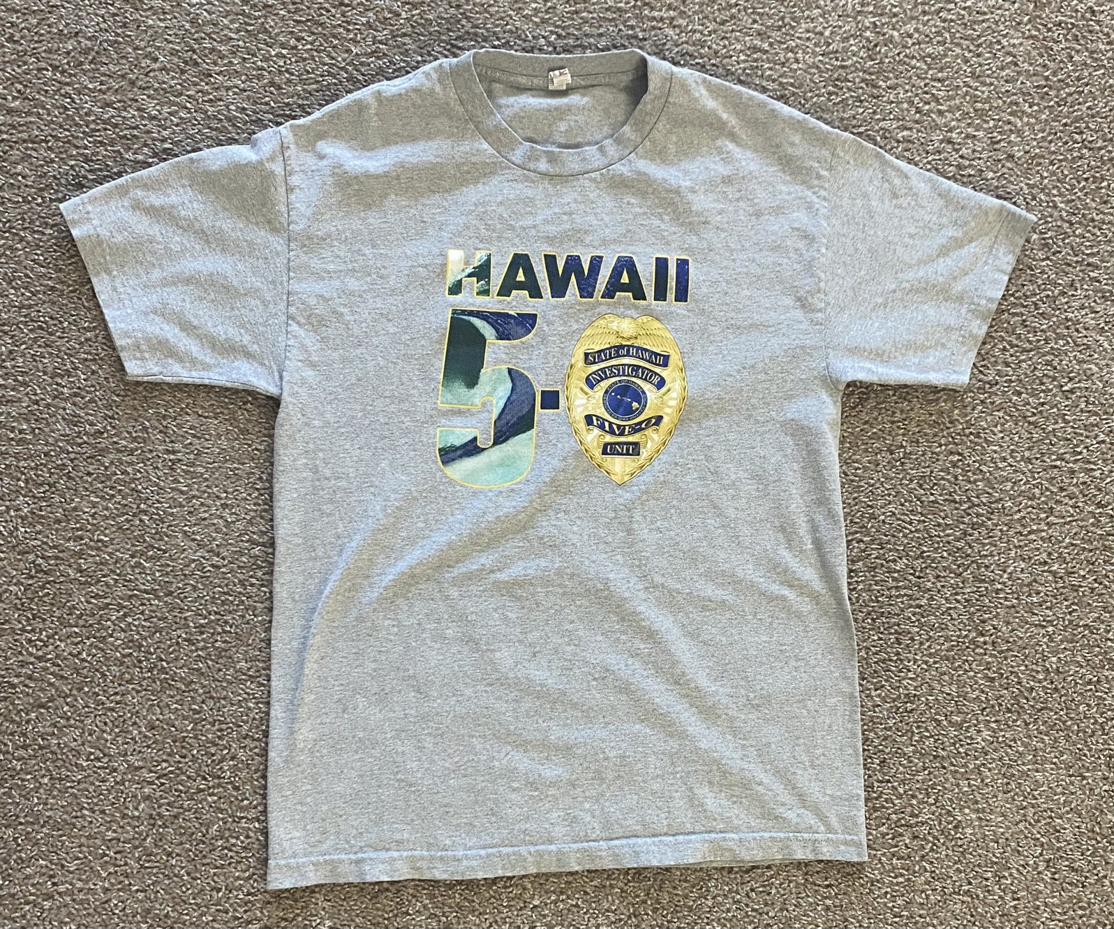 HAWAII 5-0 T-shirt Men’s Large Gray Filmed In Hawaii Cotton Blend Logo Tee