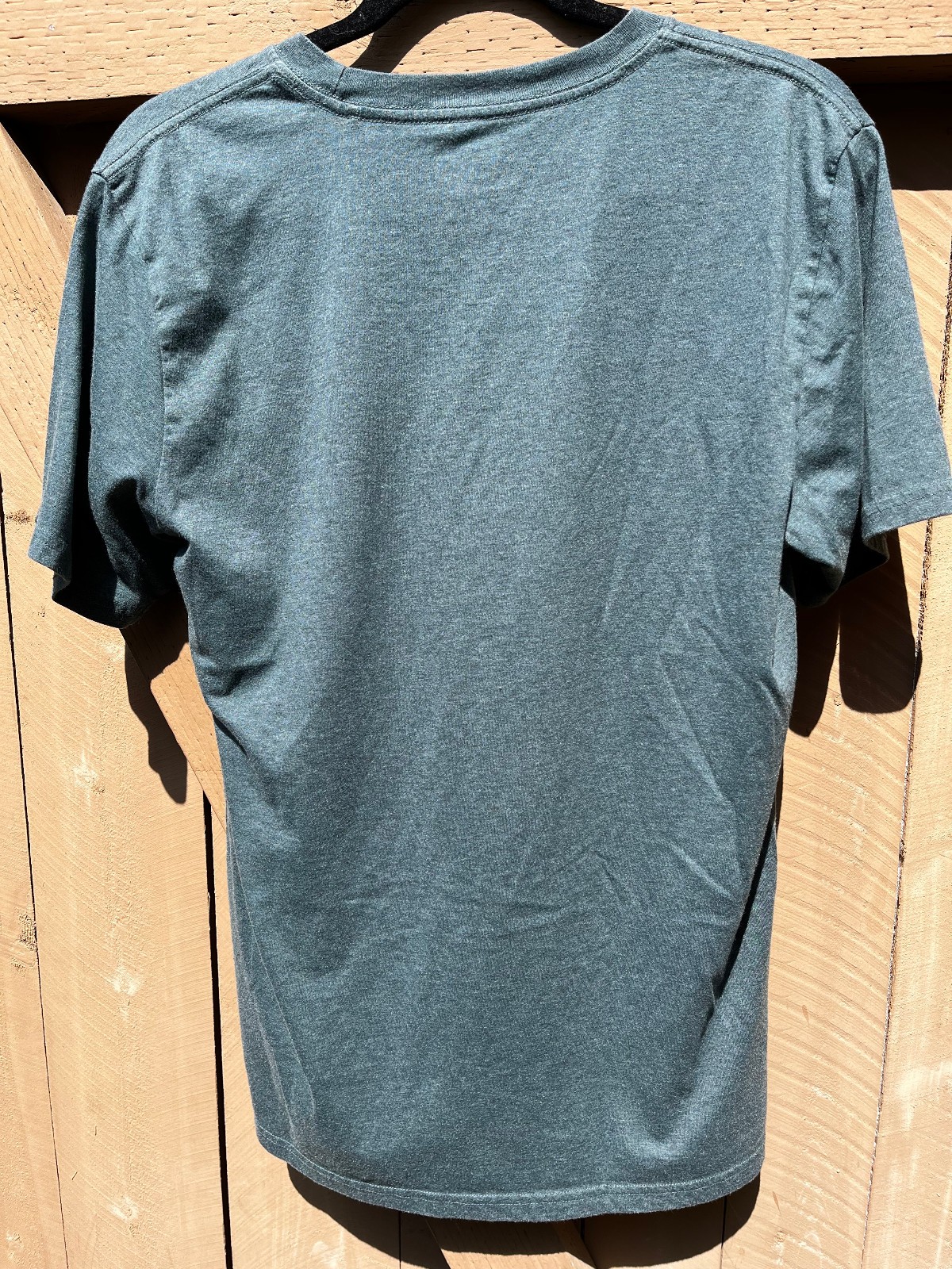 Prana Bear Hug Graphics Blue Tshirt - Men's sz M gallery