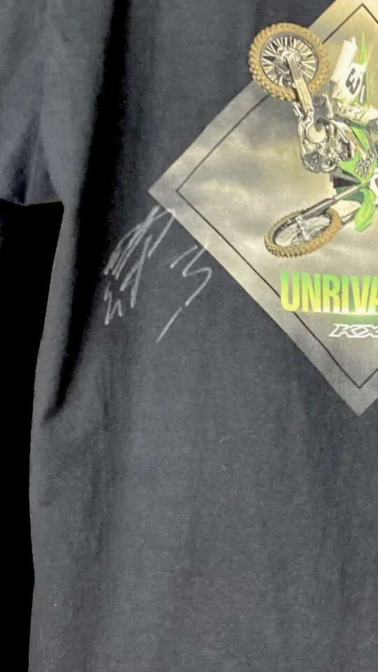 Kawasaki T-Shirt Signed By Eli Tomac #3 Men’s XL gallery