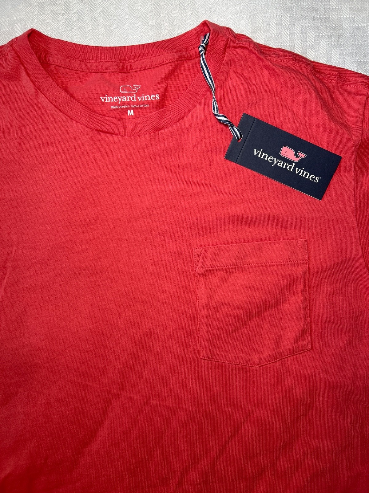 Vineyard Vines Men’s Jetty Red T-Shirt w/Pocket Sz Med New w/tag Free Shipping! gallery
