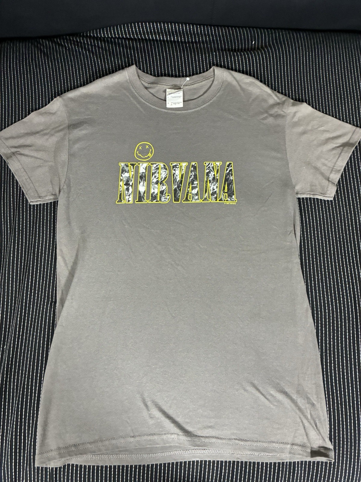 Vintage 90s 1997 Nirvana Kurt Cobain smiley face grunge rock metal t-shirt