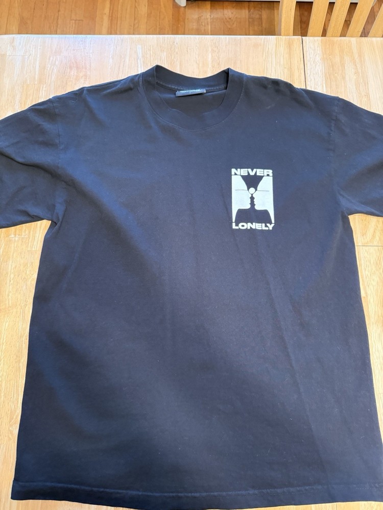 Cloonee Alone But Never Lonely Black T Shirt Men’s Size Large L Short Sleeve