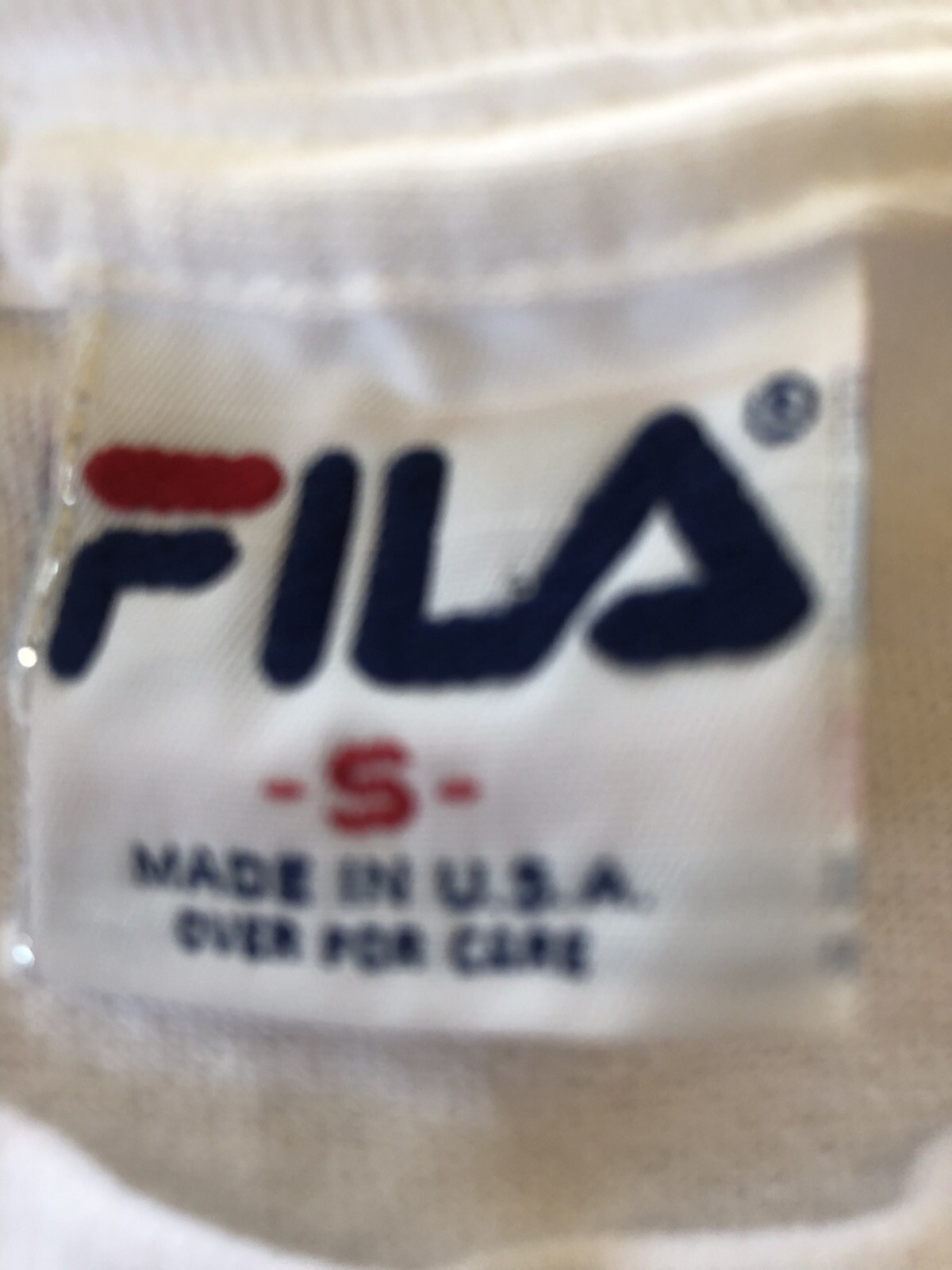 Grant Hill 33 Fila Vintage NBA T Shirt Tee 90s Size S Made in USA gallery