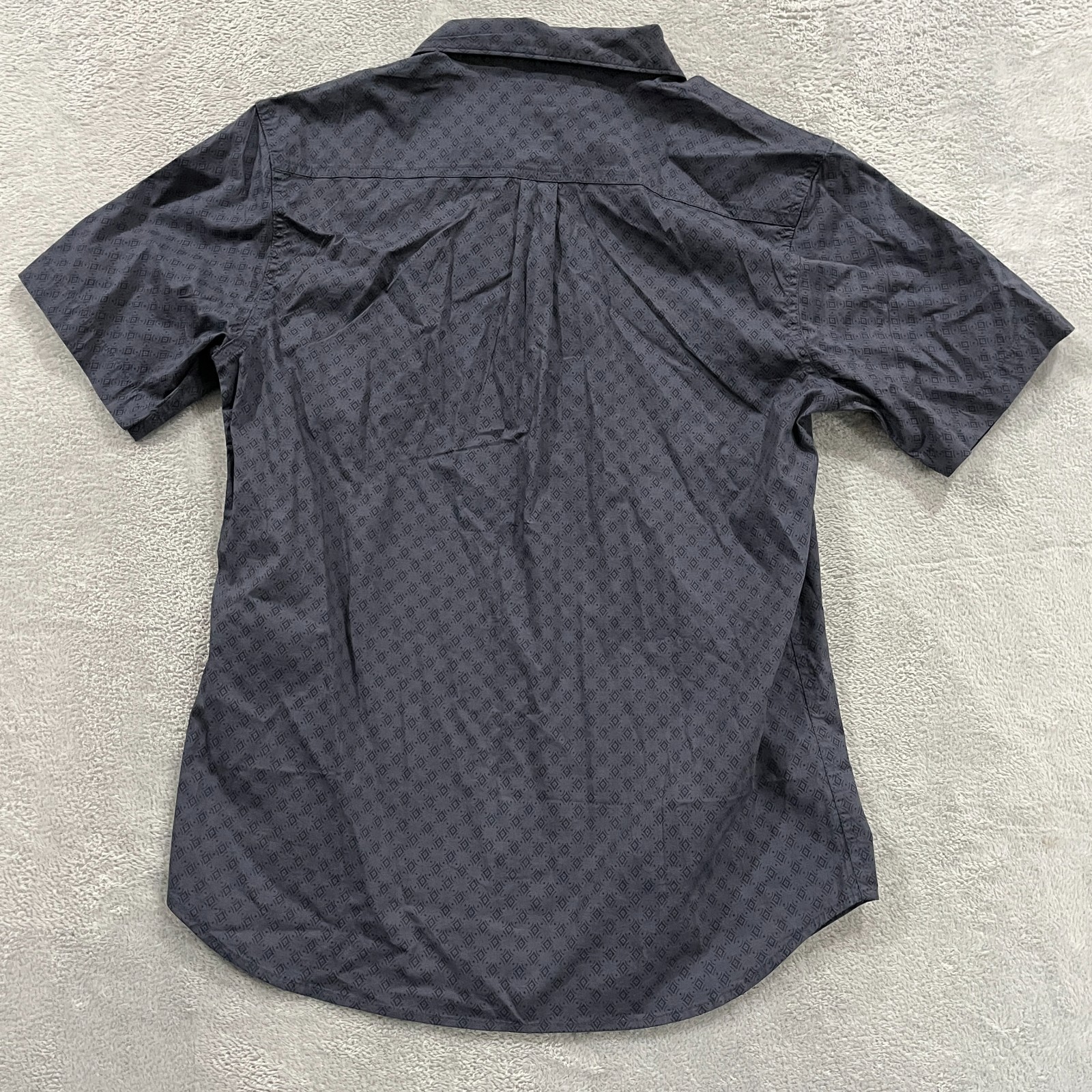 Voyager Shirt Mens Medium Button Up Short Sleeve Geometric Ombre Blue Preppy gallery