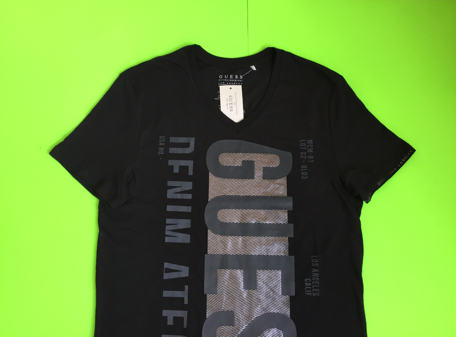 GUESS Los Angeles Mens Short Sleeve T-Shirt Size SMALL Black w/Silver Cotton NEW gallery