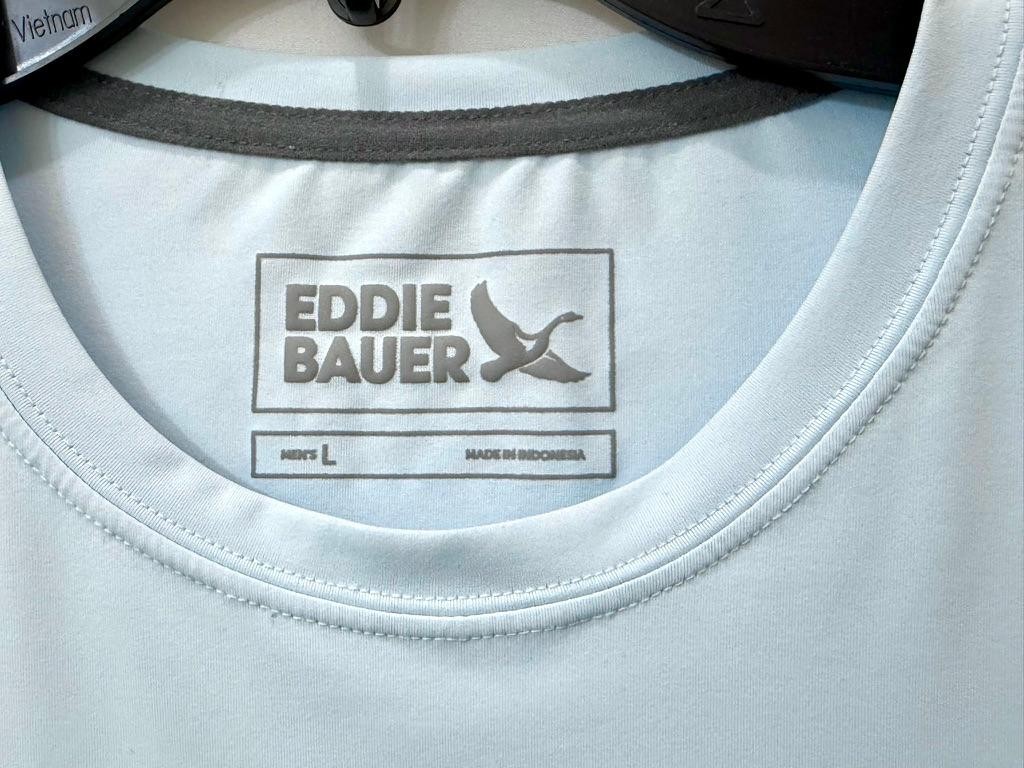 Eddie Bauer Mens Large Light Blue Short Sleeve Performance Graphic T-Shirt gallery