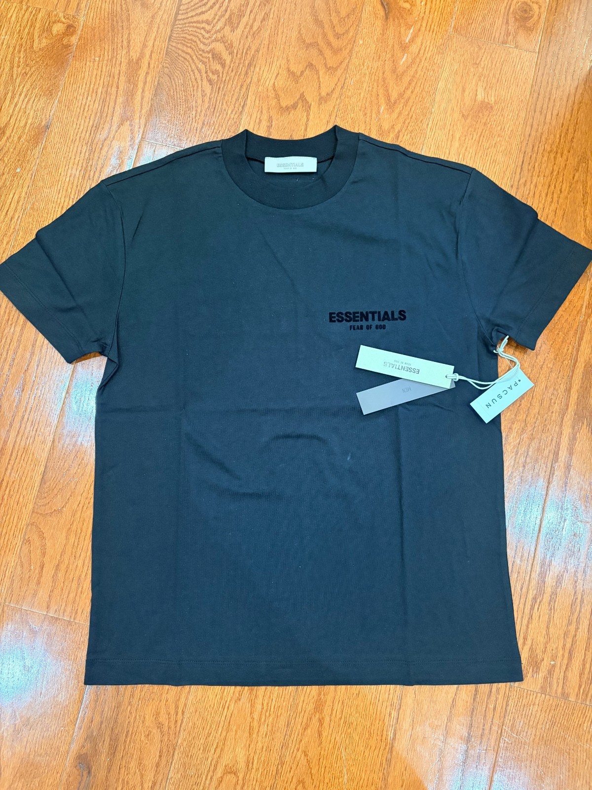 Essentials Set T-shirt and Short in BLack (size XS) gallery
