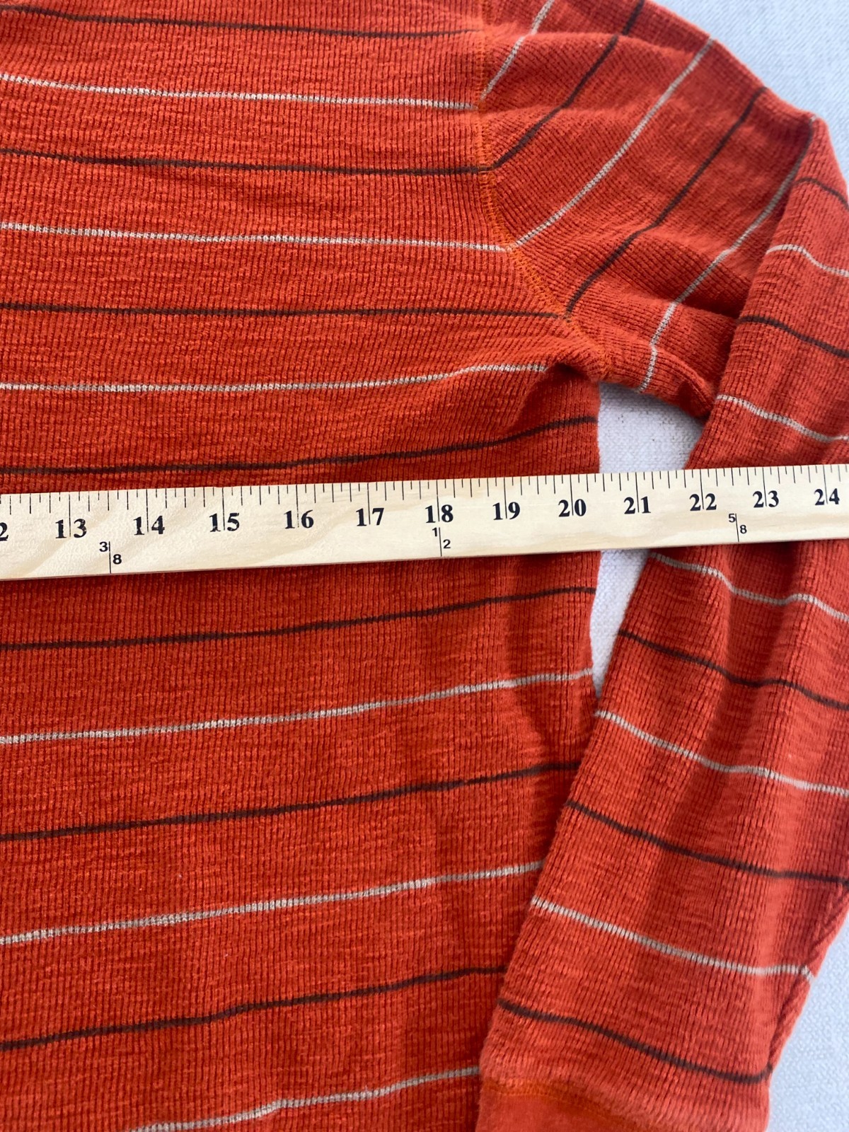 Banana Republic T-Shirt Mens Large Rust Orange Ribbed Cuffs Henley Pullover gallery