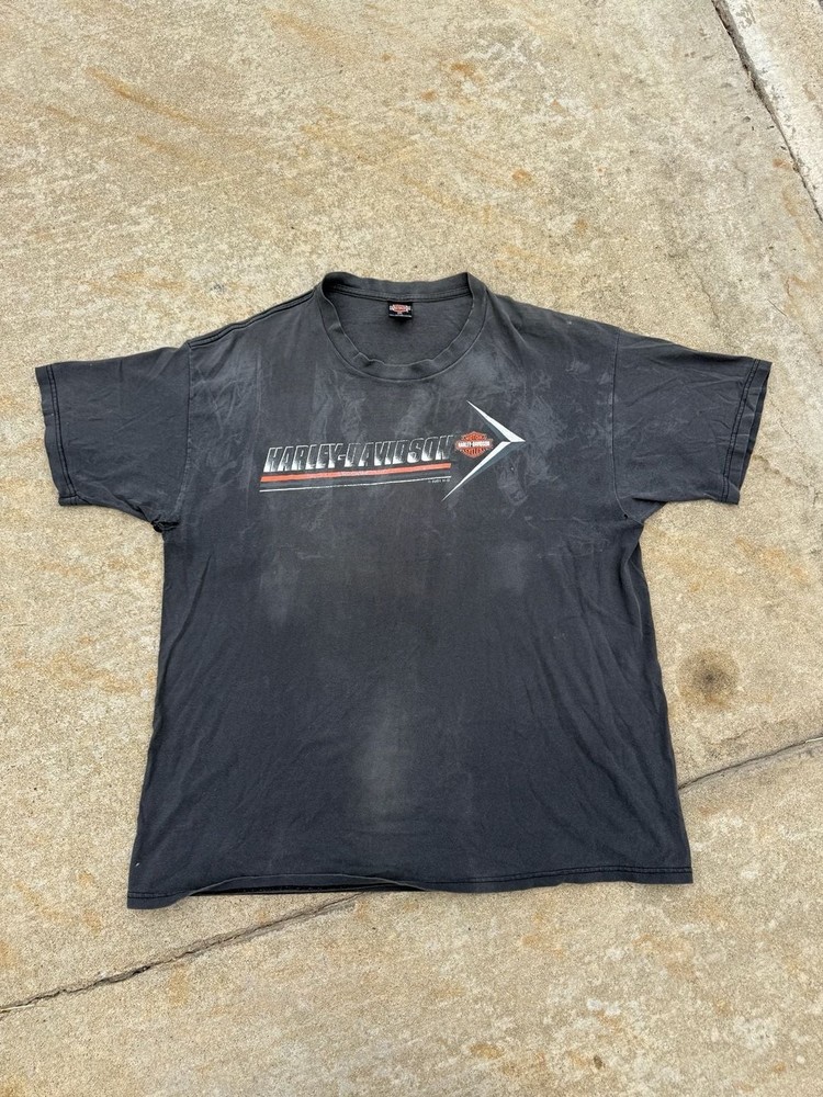 Vintage 2001 Harley-Davidson Black Bear Newmarket England Graphic T-Shirt