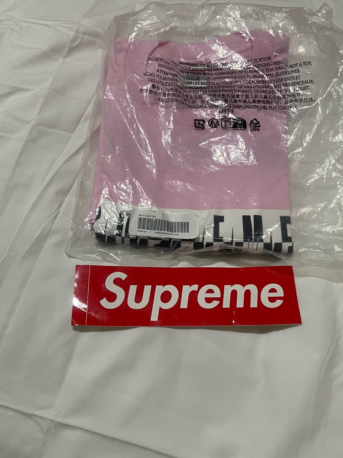 Supreme SPLIT LOGO TEE Light Pink FALL WINTER Men’s Size L FW25T59 BRAND NEW!!! gallery