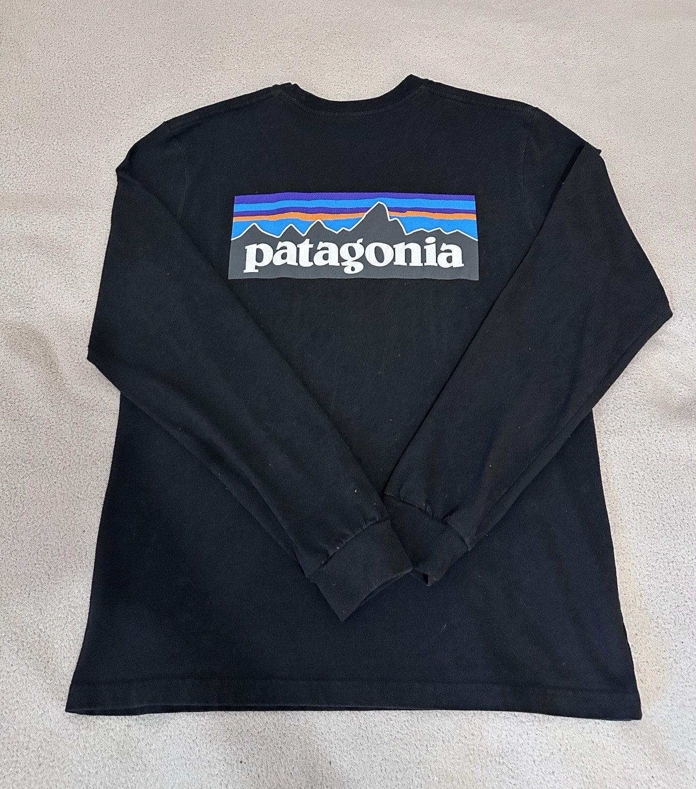 Patagonia Shirt Men’s Black Long Sleeve P-6 Graphic Logo Responsibili-Tee Size S gallery