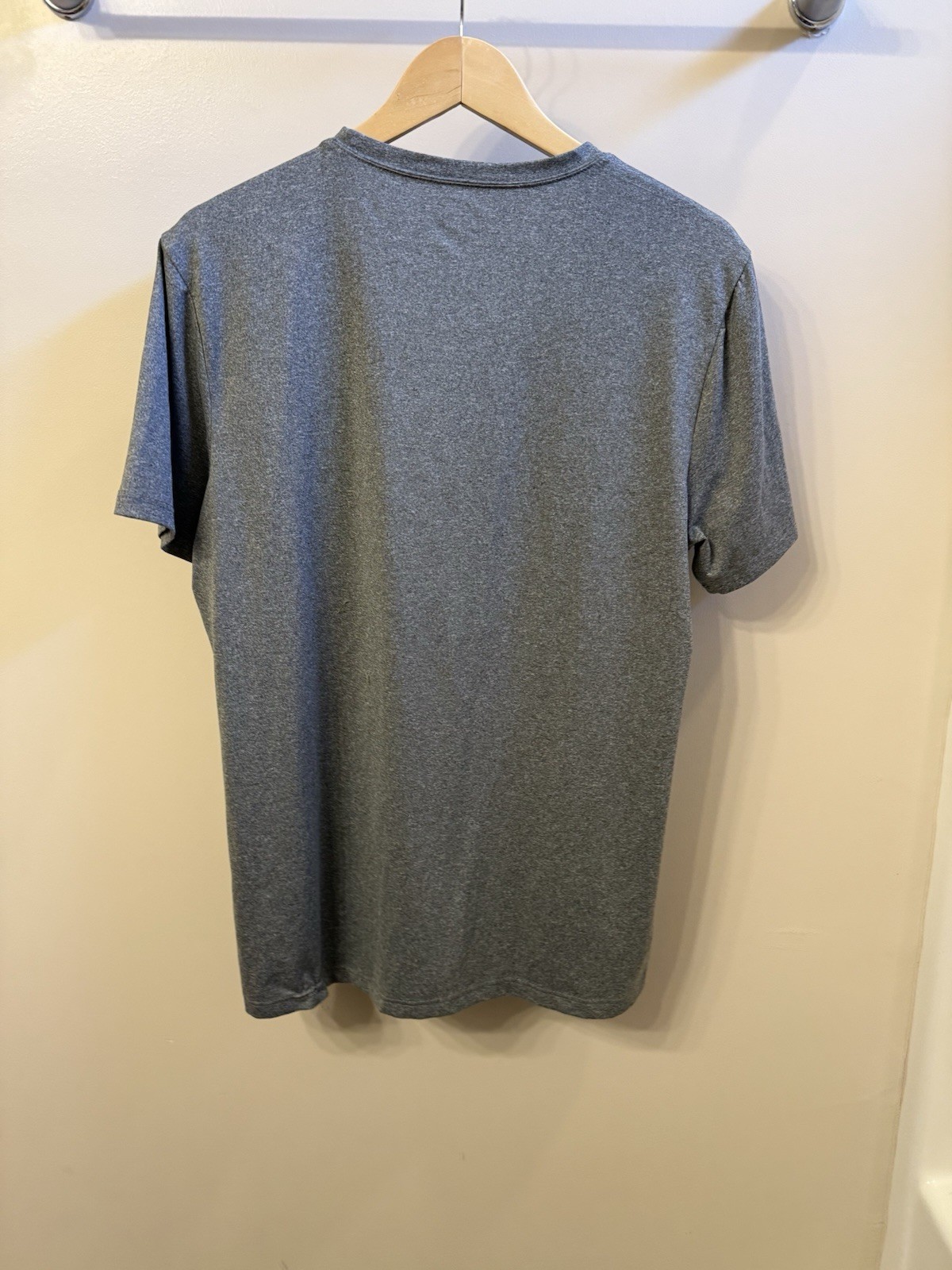 Large 32 Degrees Cool Grey Short Sleeve Mens Solid Dri Fit Soft T-Shirt gallery