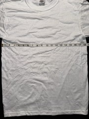 Vintage NOS 90’s-2000’s White Small Fruit Of The Loom Best T. Double Stitch.
