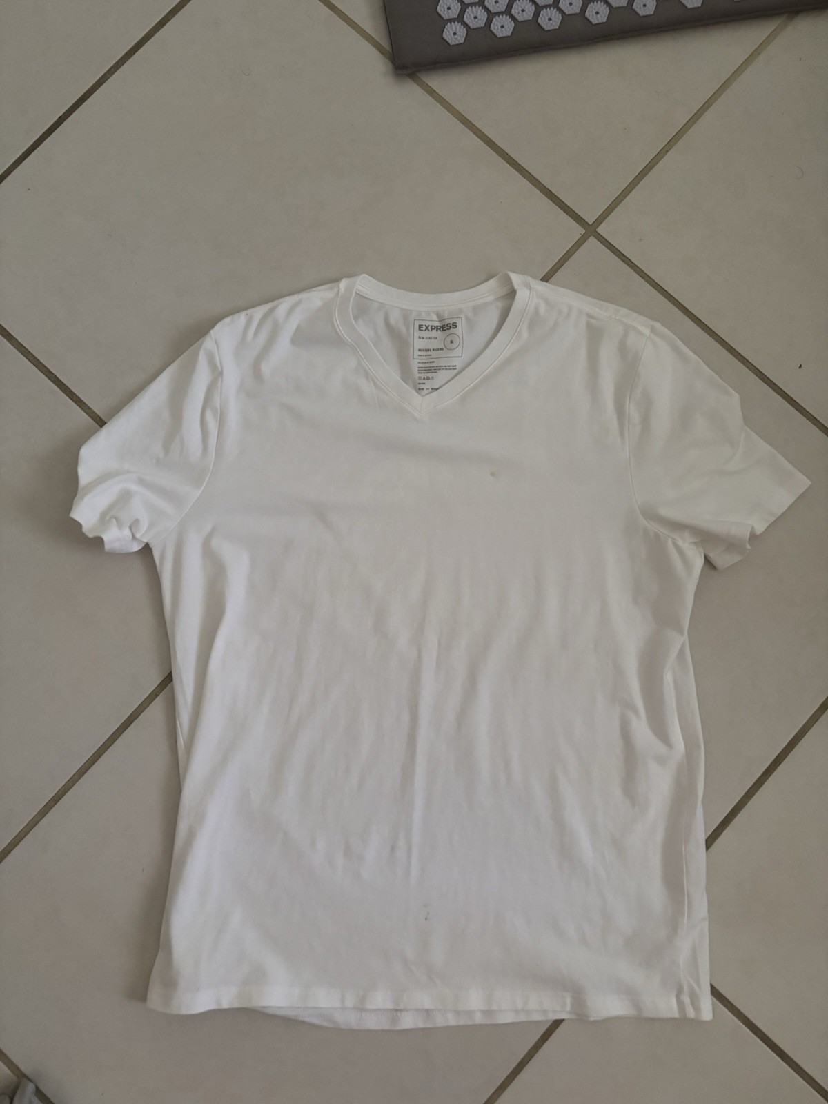 EXPRESS V-Neck Tee Solid WHITE T-Shirt,m Slim Stretch Size XL gallery