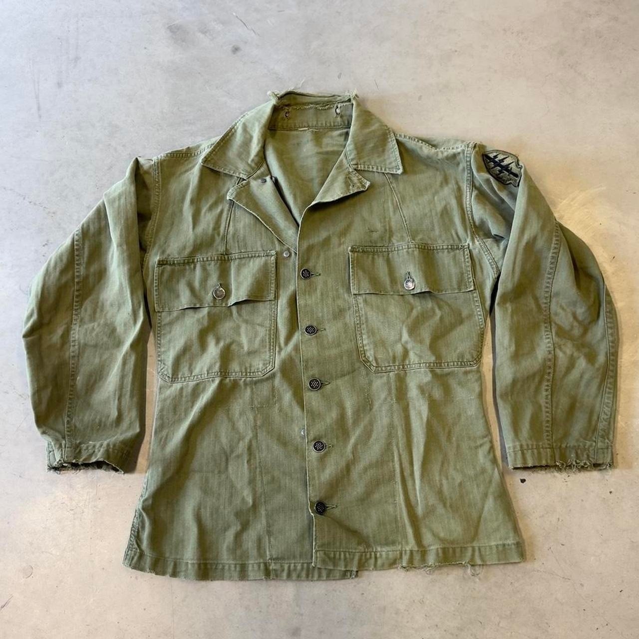 Vintage 50s 13 Star Button HBT Shirt Herringbone with Patch