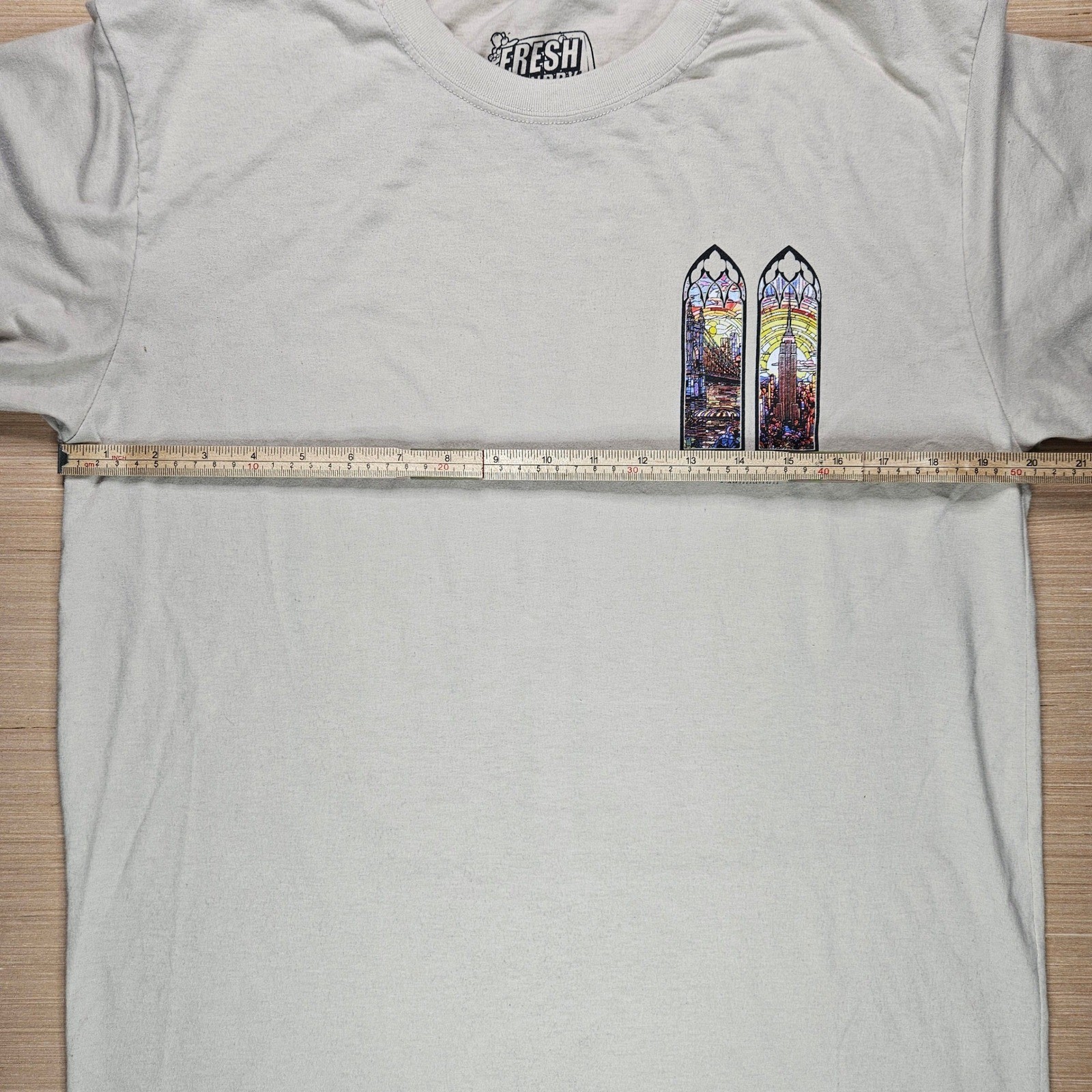 New York City Manhattan Mens L Beige Stained Glass Graphic Tee Fresh Laundry gallery