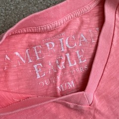 American Eagle T-Shirt Mens Medium Bright Neon Pink Coral Logo Cotton Eagle Logo