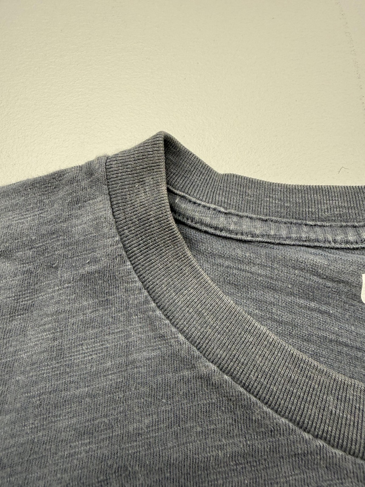 Uniqlo UT Shirt Mens Large Gray Japanese Art Hawk Mt Fuji Graphic Tee Two Sided gallery