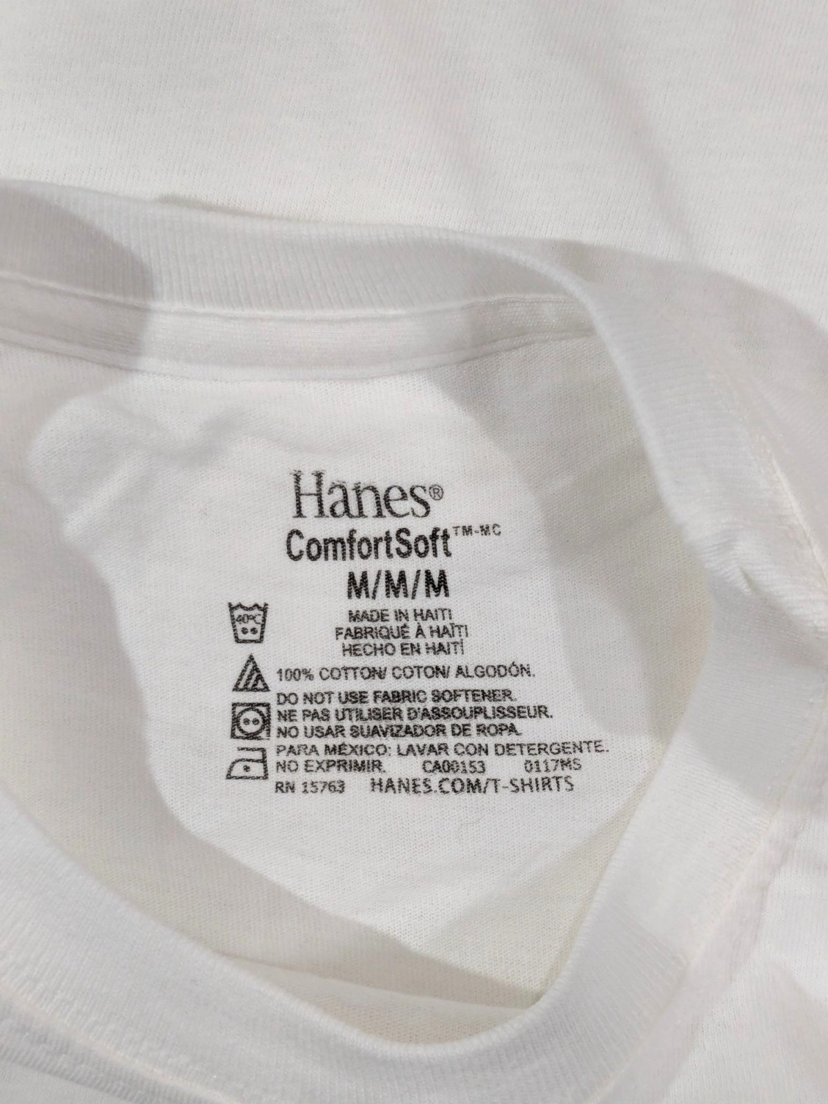 Hanes ComfortSoft White T-Shirts Lot Of 5 Medium 100% Cotton Crew Neck NWOT gallery