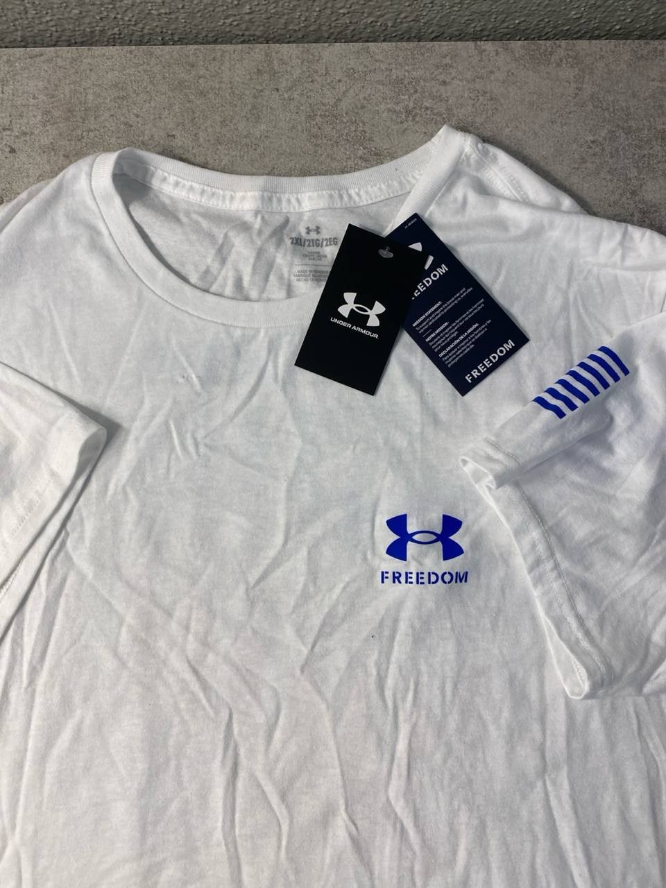 Under Armour Men’s 2XL White Freedom Graphic T-Shirt NWT Short Sleeve gallery