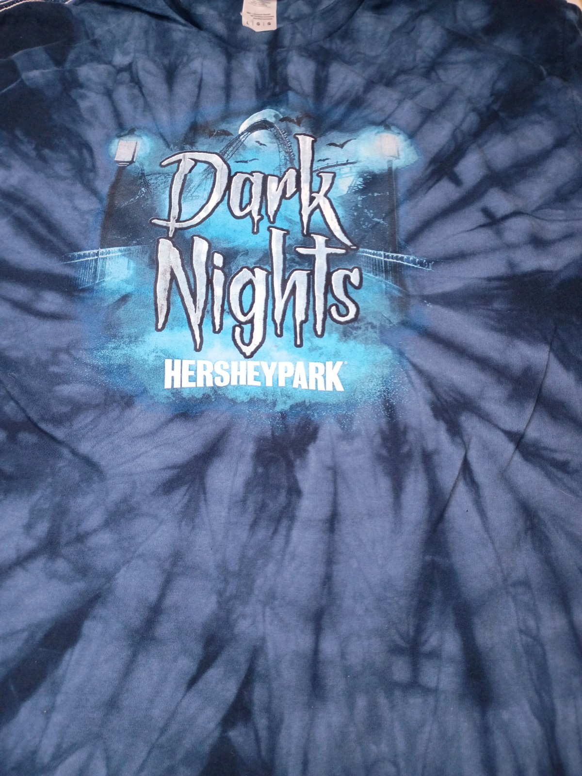 Dark Nights Hershey Park Blue Tie Dye Graphic Tee Shirt Short Sleeve Y2K gallery