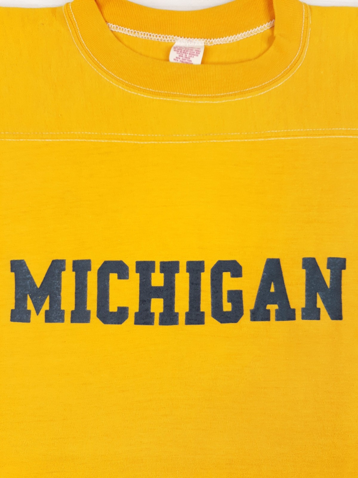 Vintage UNIVERSITY of MICHIGAN WOLVERINES T-shirt 80s Jersey NCAA USA Football M gallery