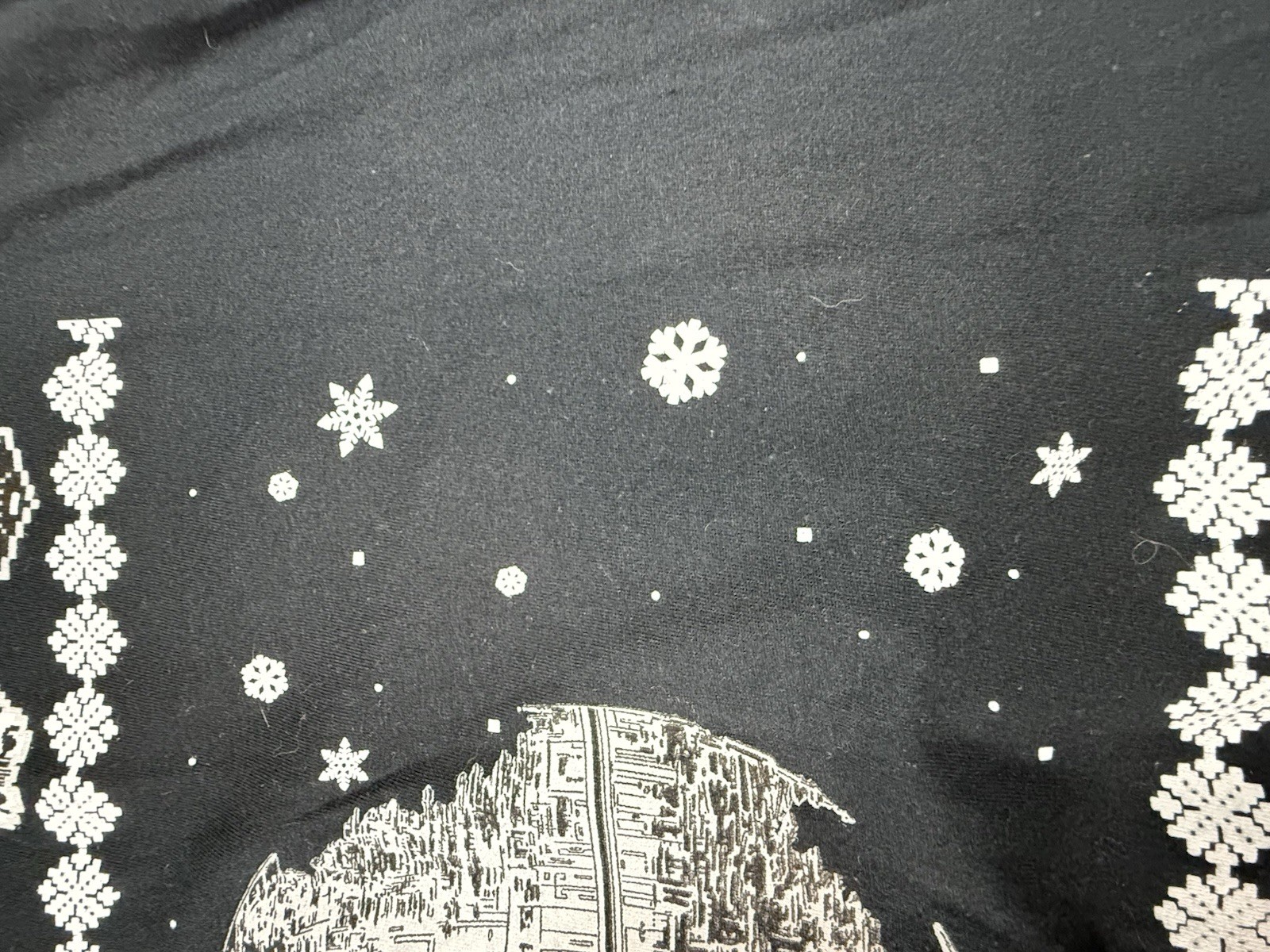 Black Size Medium Star Wars Death Star Christmas Tee 100% Cotton gallery