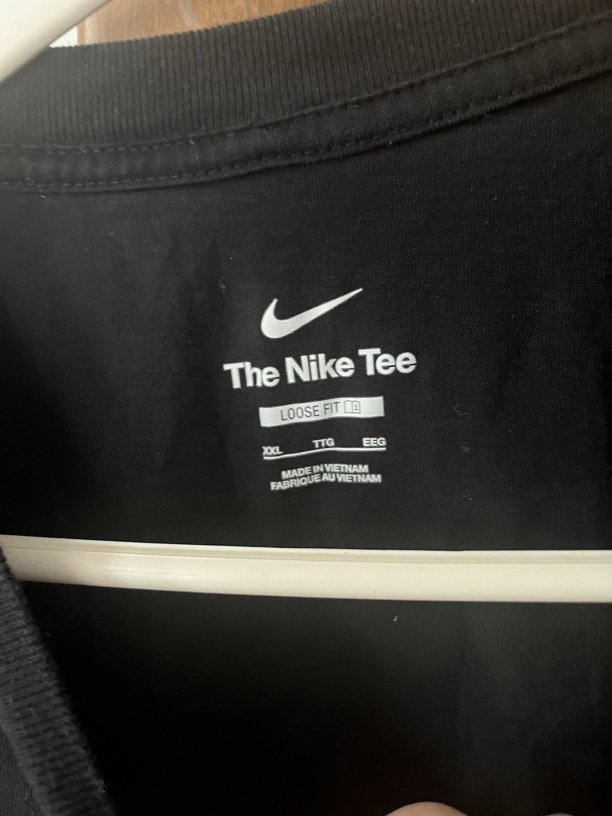Nike The Nike Tee Loose Fit Graphic Black XXL Men's Short Sleeve T-Shirt gallery
