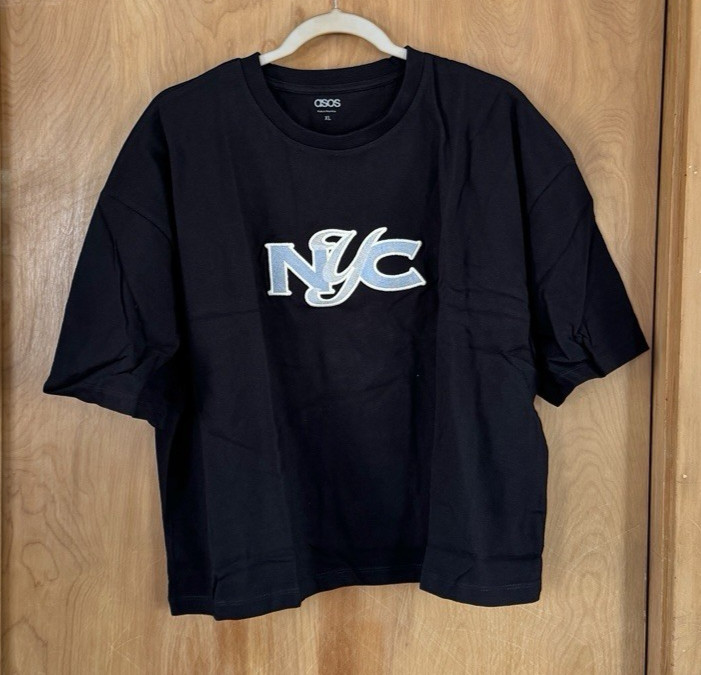 ASOS Design Cropped Oversized T-Shirt With NYC City Graphic in Black Size XL NEW gallery