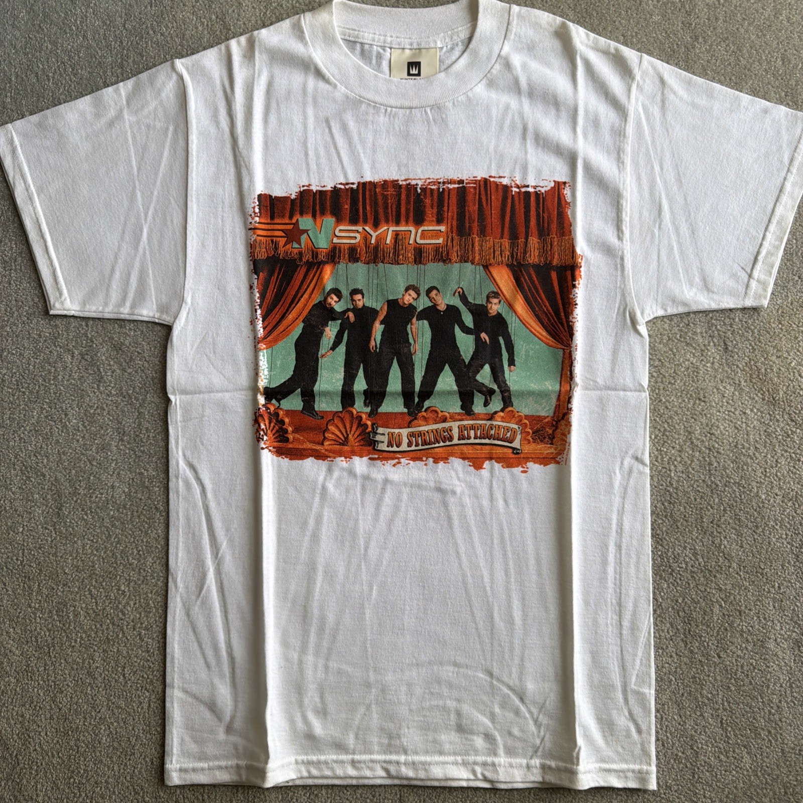 Vintage *NSYNC No Strings Attached Tour Shirt Size Small White Winterland 2000s gallery