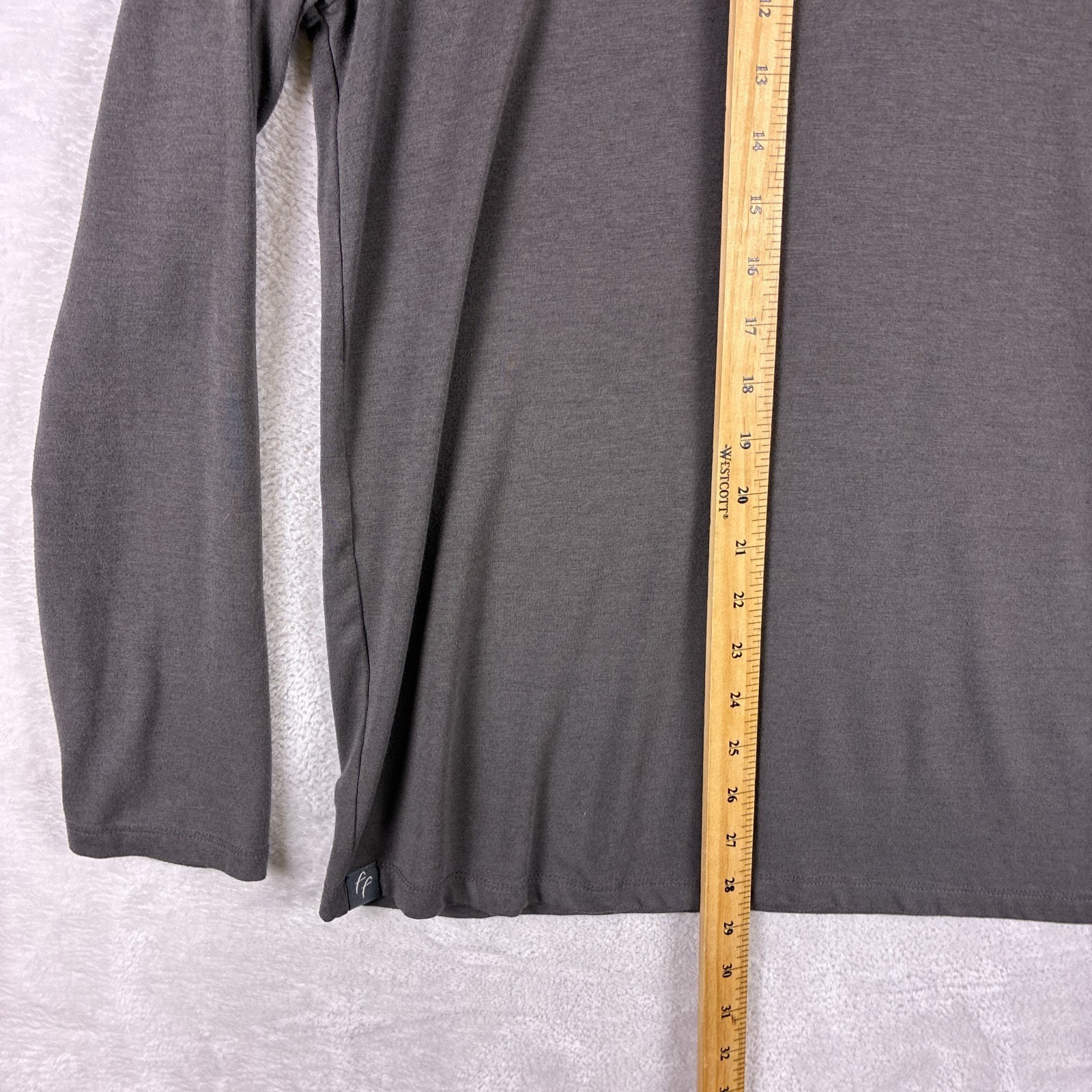 Free Fly Henley Shirt Mens M Gray Bamboo Lightweight Stretch Preppy Outdoors gallery