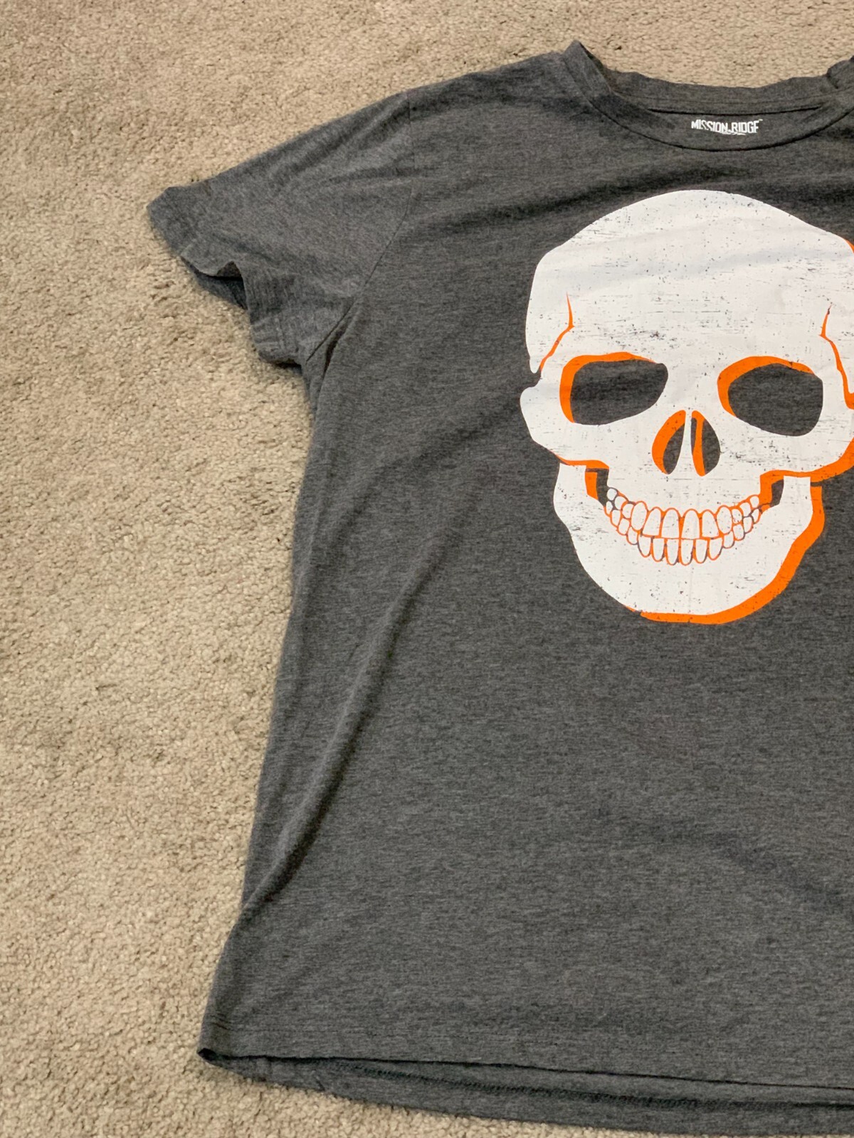 Mission Ridge Skull T Shirt Men's Size Large Gray White Orange Graphic Halloween gallery