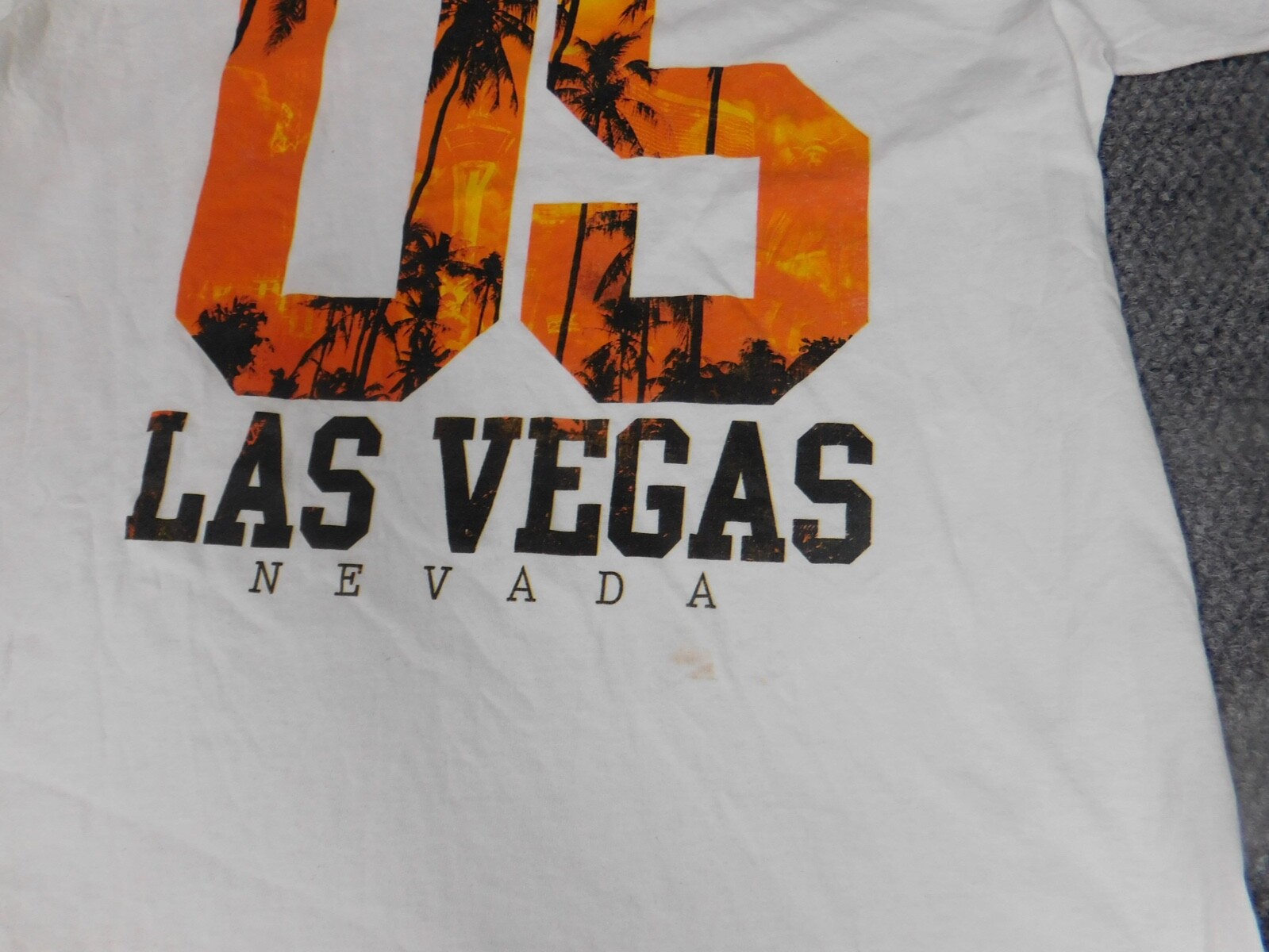Las Vegas Mens Shirt Large White workout lifting gallery