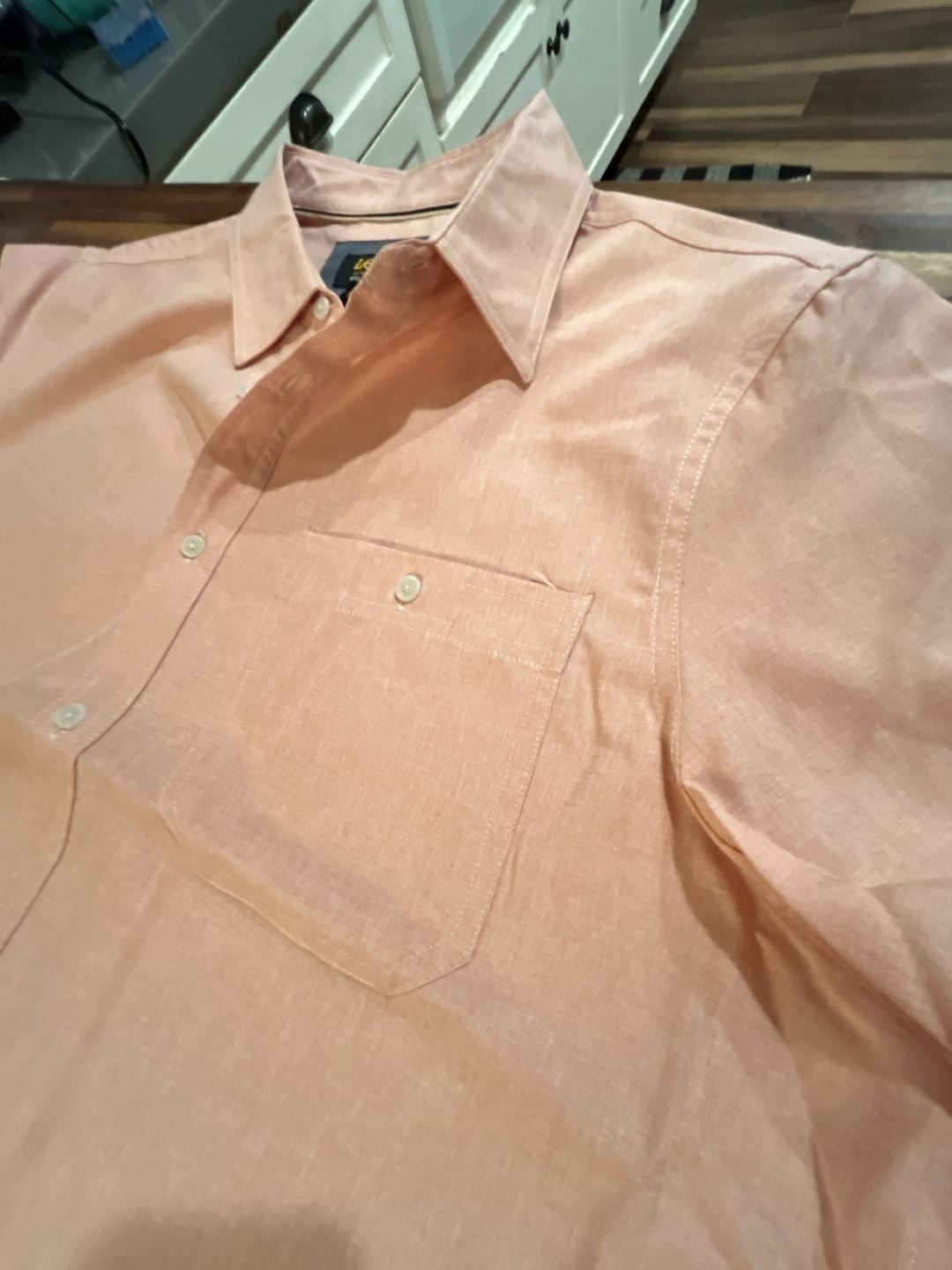 Lee Men's Short Sleeve Regular Fit Shirt in Dusty Coral gallery