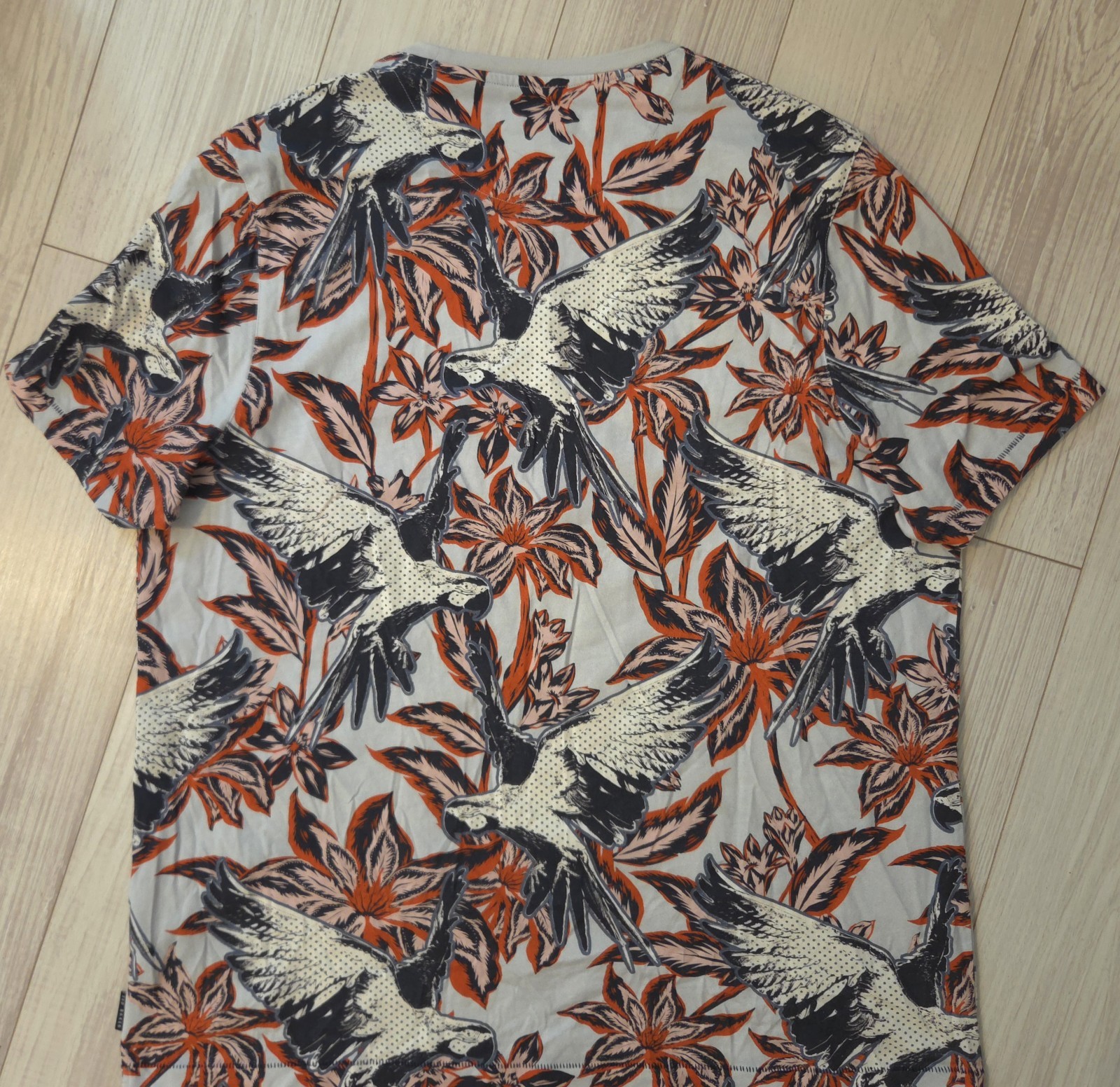 Ted Baker Parrot Floral Print Crewneck T Shirt Short Sleeve Men Size 6 Hawaiian gallery